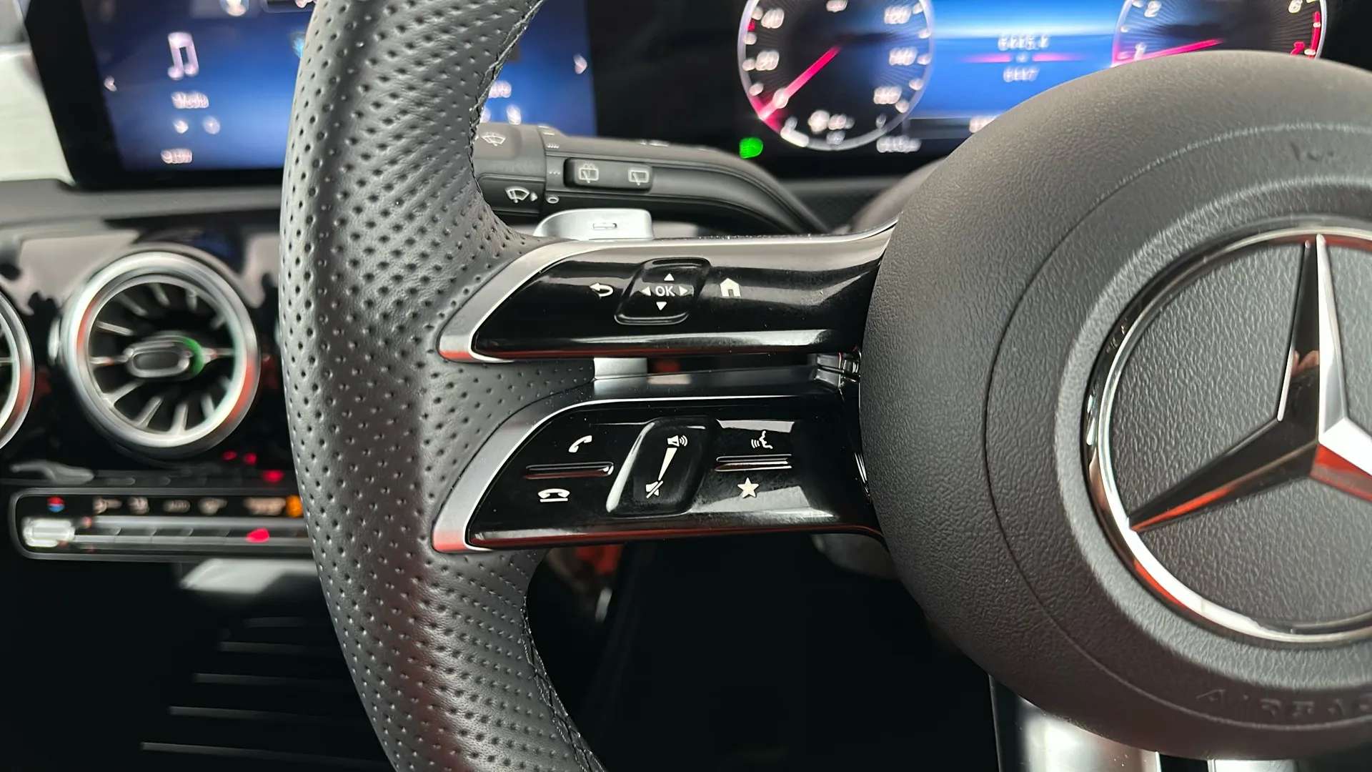 2025 MERCEDES-BENZ A CLASS 2025 MERCEDES-BENZ A CLASS