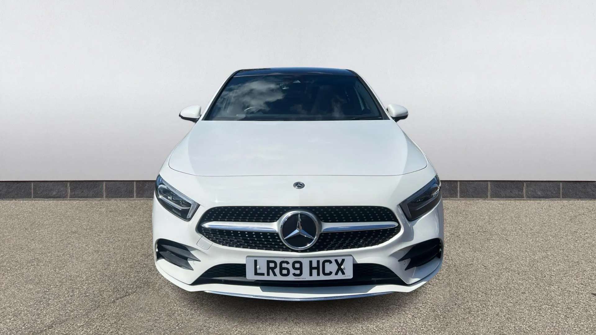A 2019 MERCEDES-BENZ A CLASS A200d AMG Line Premium Plus Auto A 2019 MERCEDES-BENZ A CLASS A200d AMG Line Premium Plus Auto