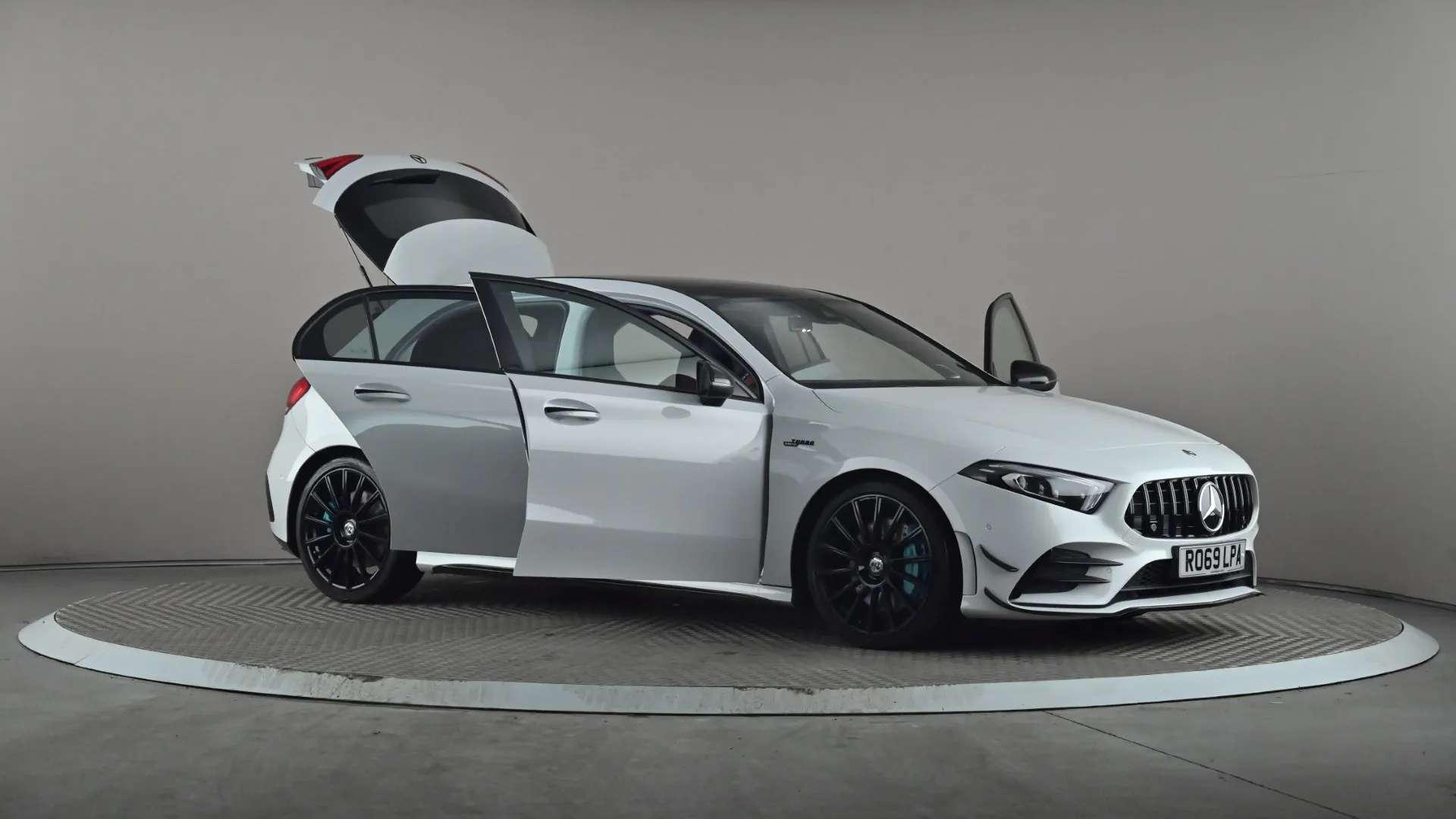 2019 MERCEDES-BENZ A CLASS 2019 MERCEDES-BENZ A CLASS