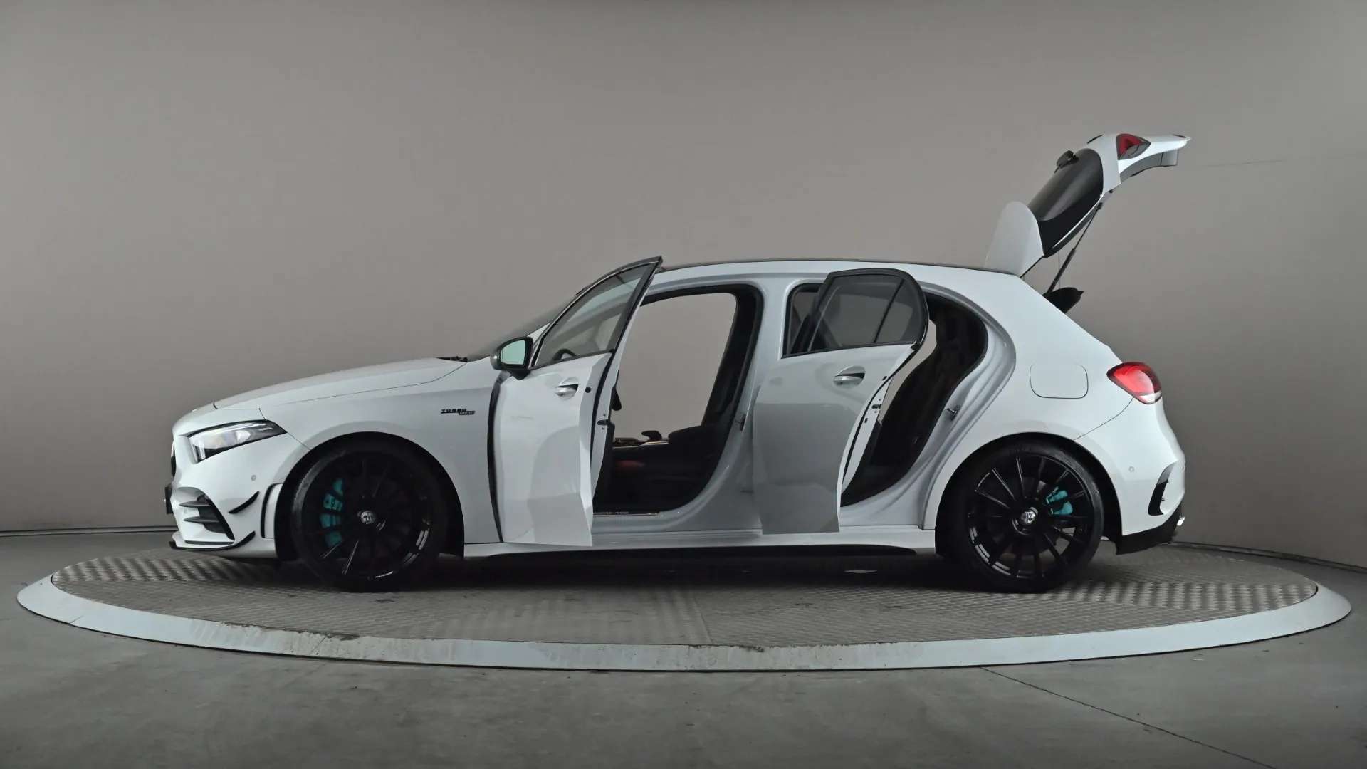 2019 MERCEDES-BENZ A CLASS 2019 MERCEDES-BENZ A CLASS