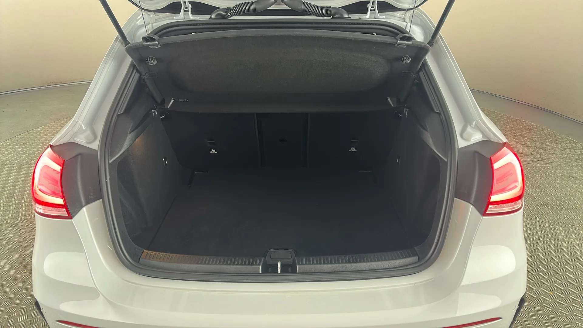 2019 MERCEDES-BENZ A CLASS 2019 MERCEDES-BENZ A CLASS