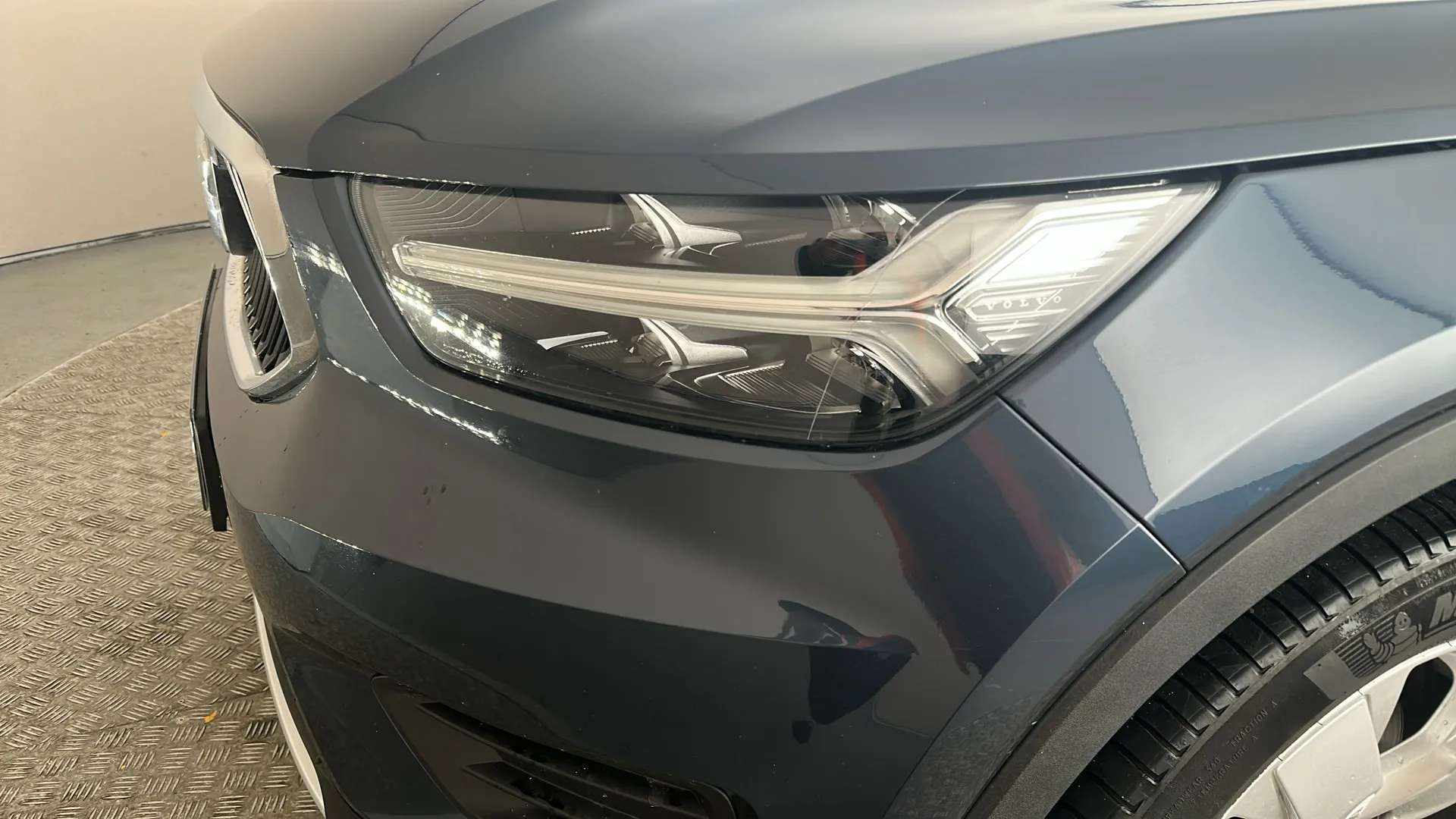 2021 VOLVO XC40 2021 VOLVO XC40