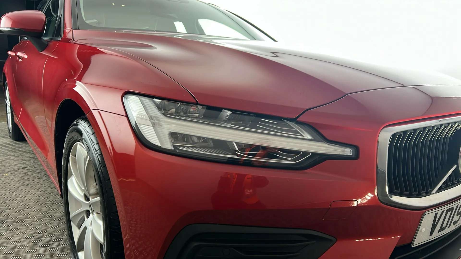 2019 VOLVO V60 2019 VOLVO V60