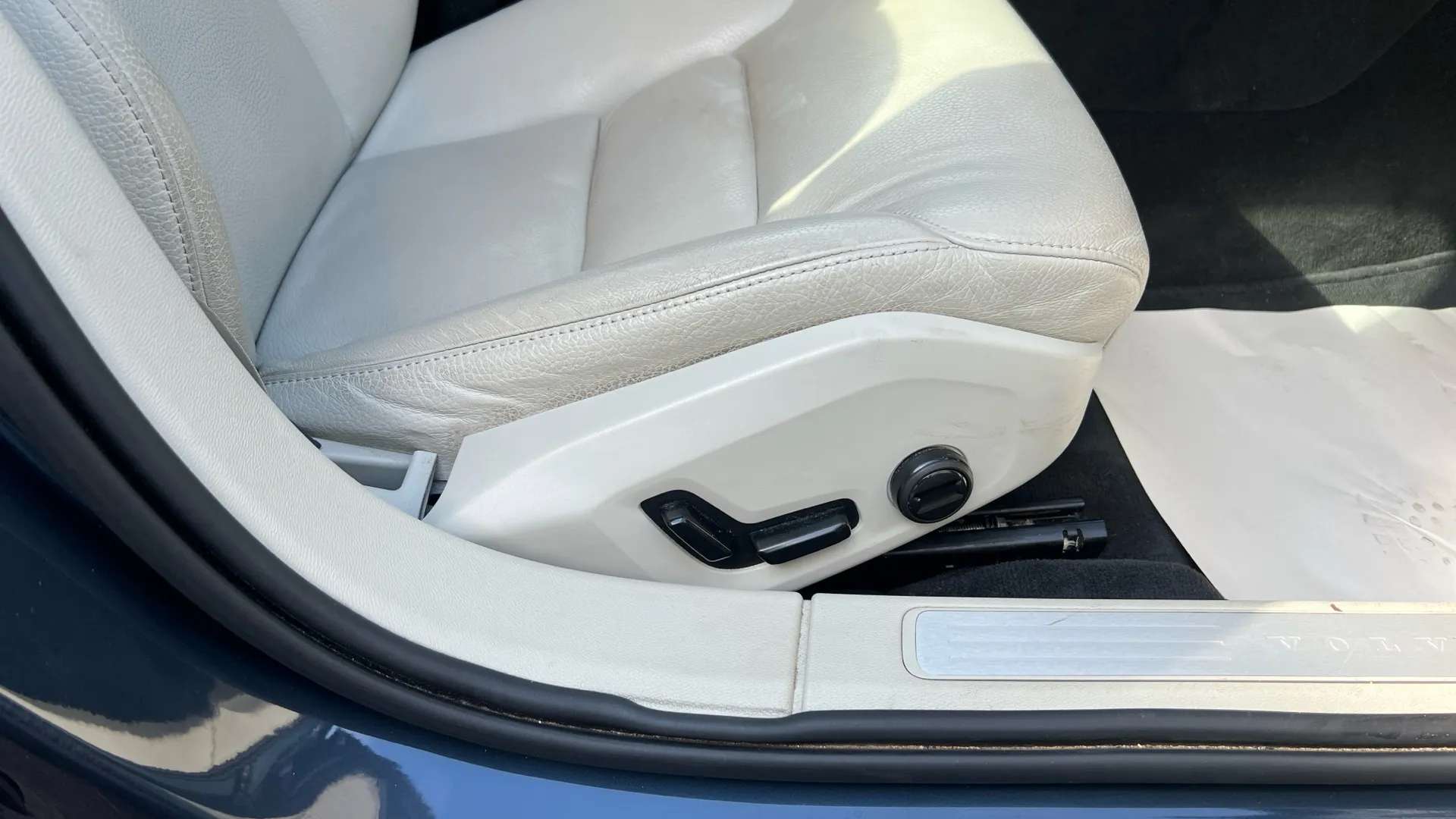2021 VOLVO V60 2021 VOLVO V60