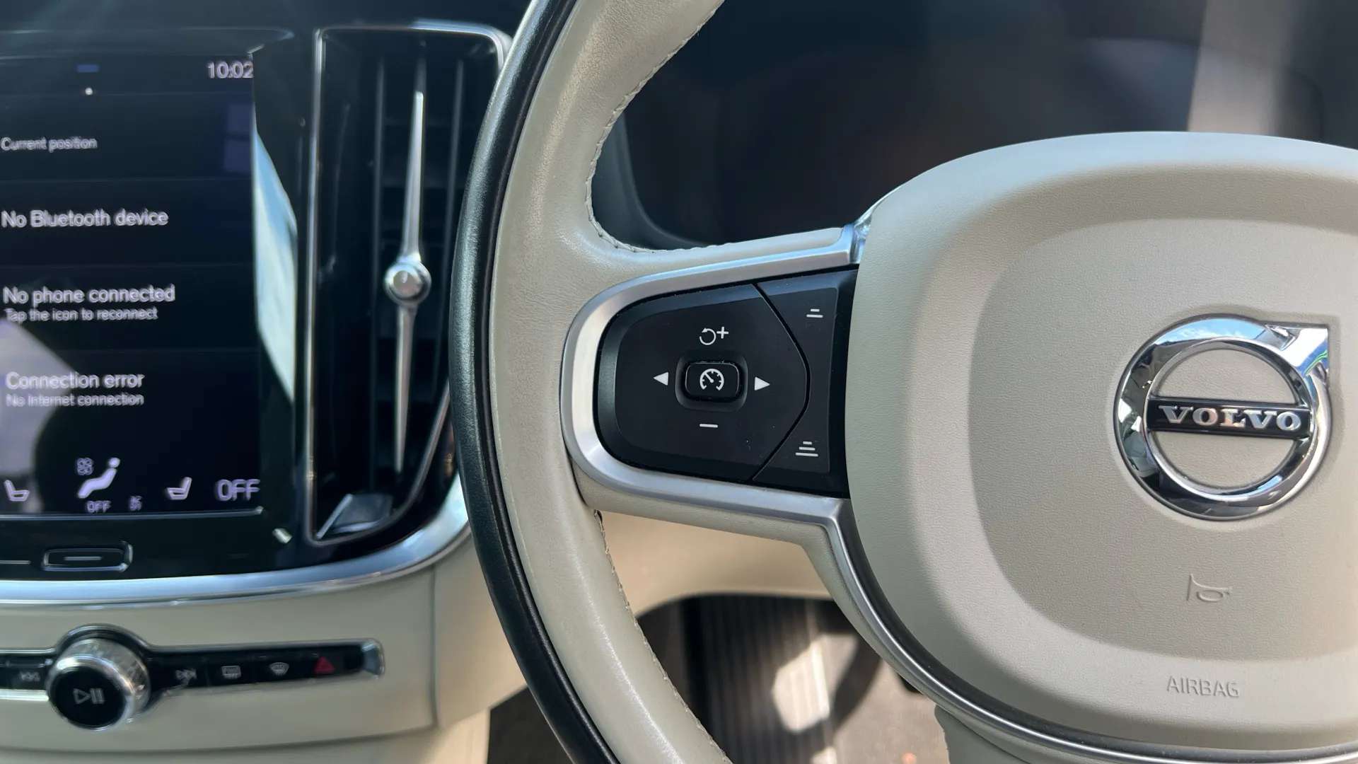 2021 VOLVO V60 2021 VOLVO V60