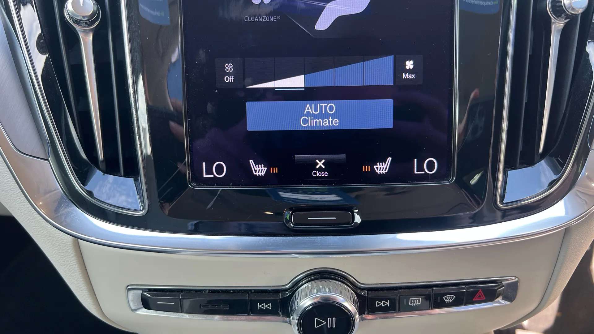 2021 VOLVO V60 2021 VOLVO V60