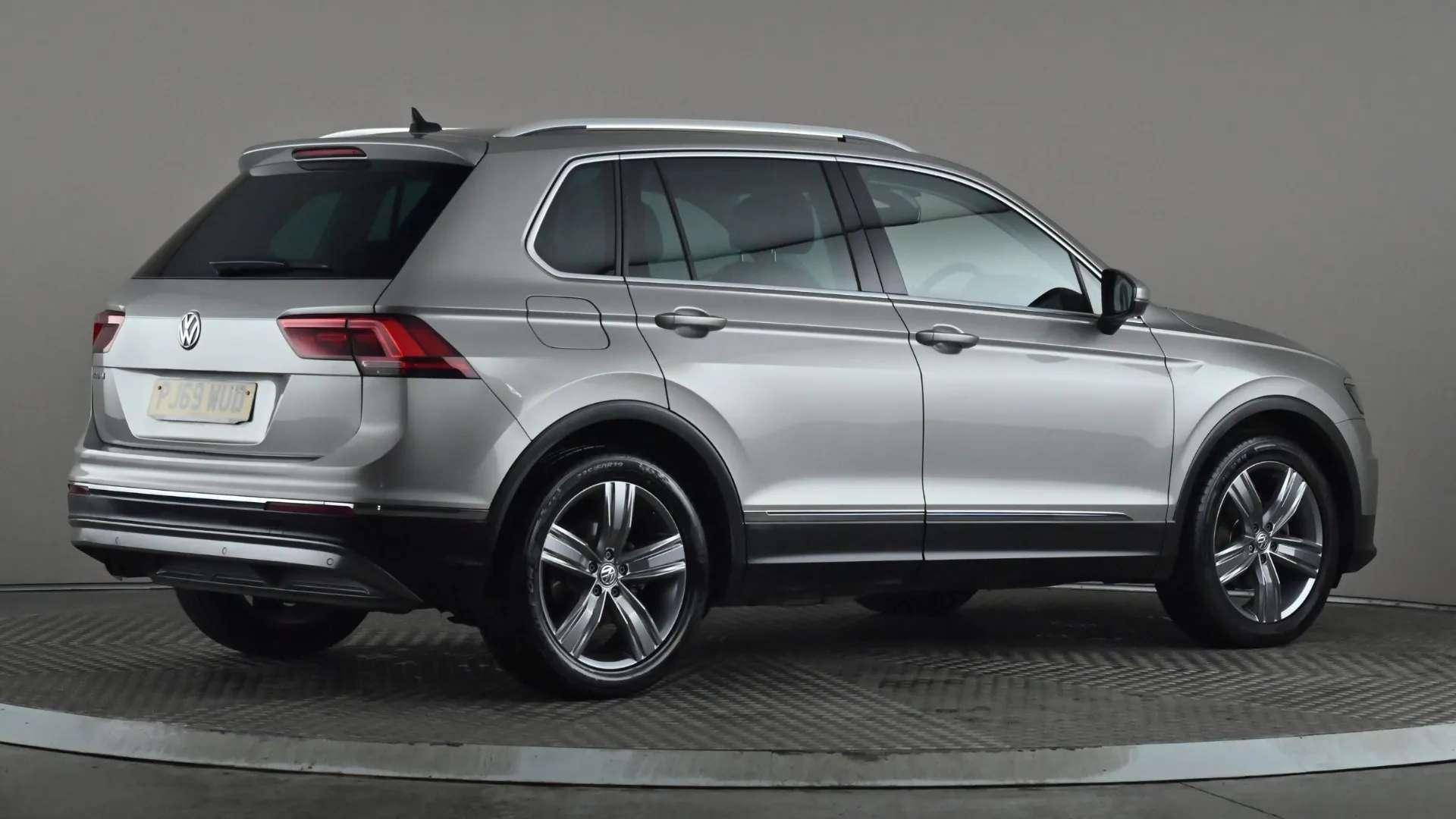 2019 VOLKSWAGEN TIGUAN 2019 VOLKSWAGEN TIGUAN