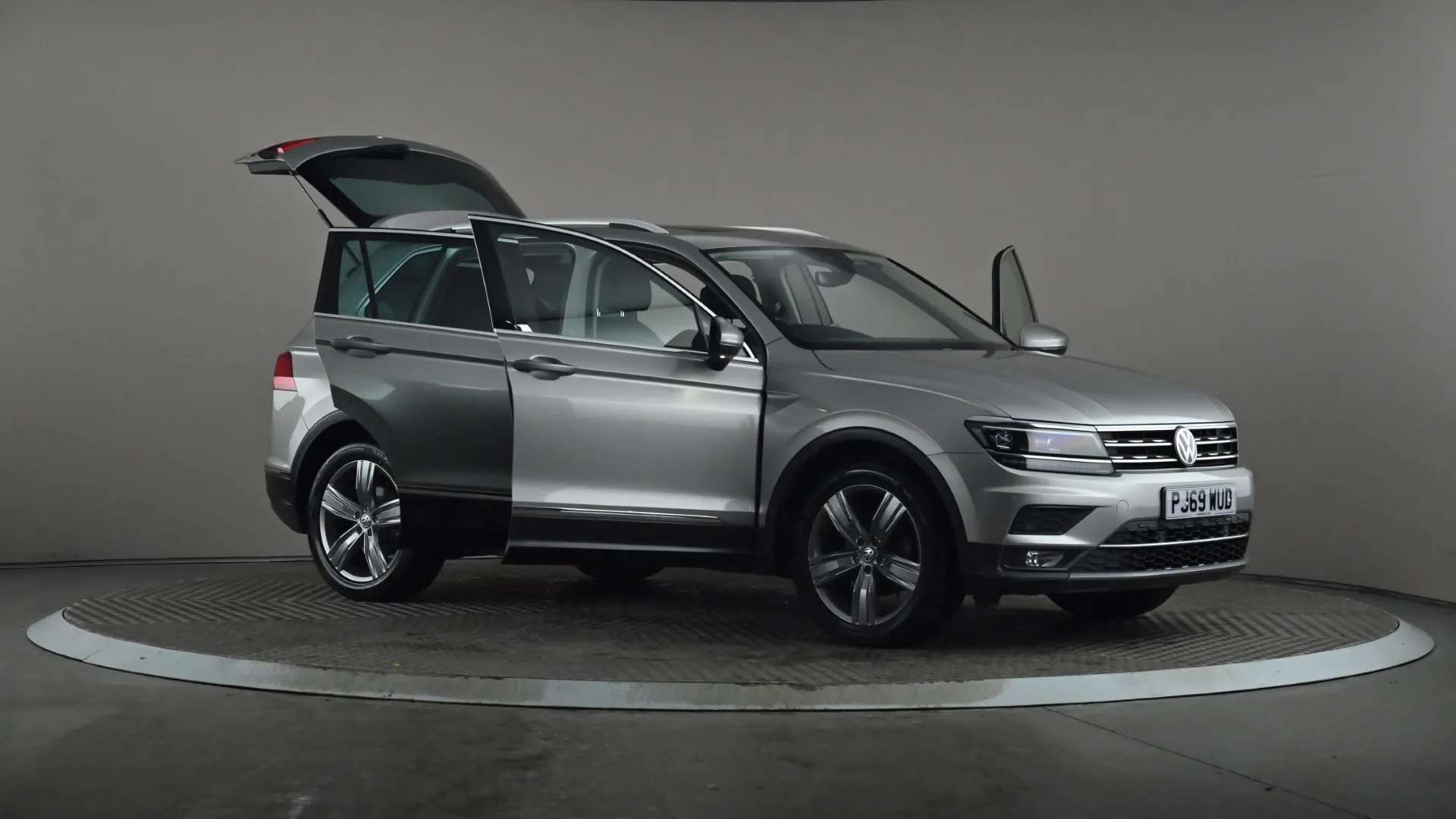 2019 VOLKSWAGEN TIGUAN 2019 VOLKSWAGEN TIGUAN