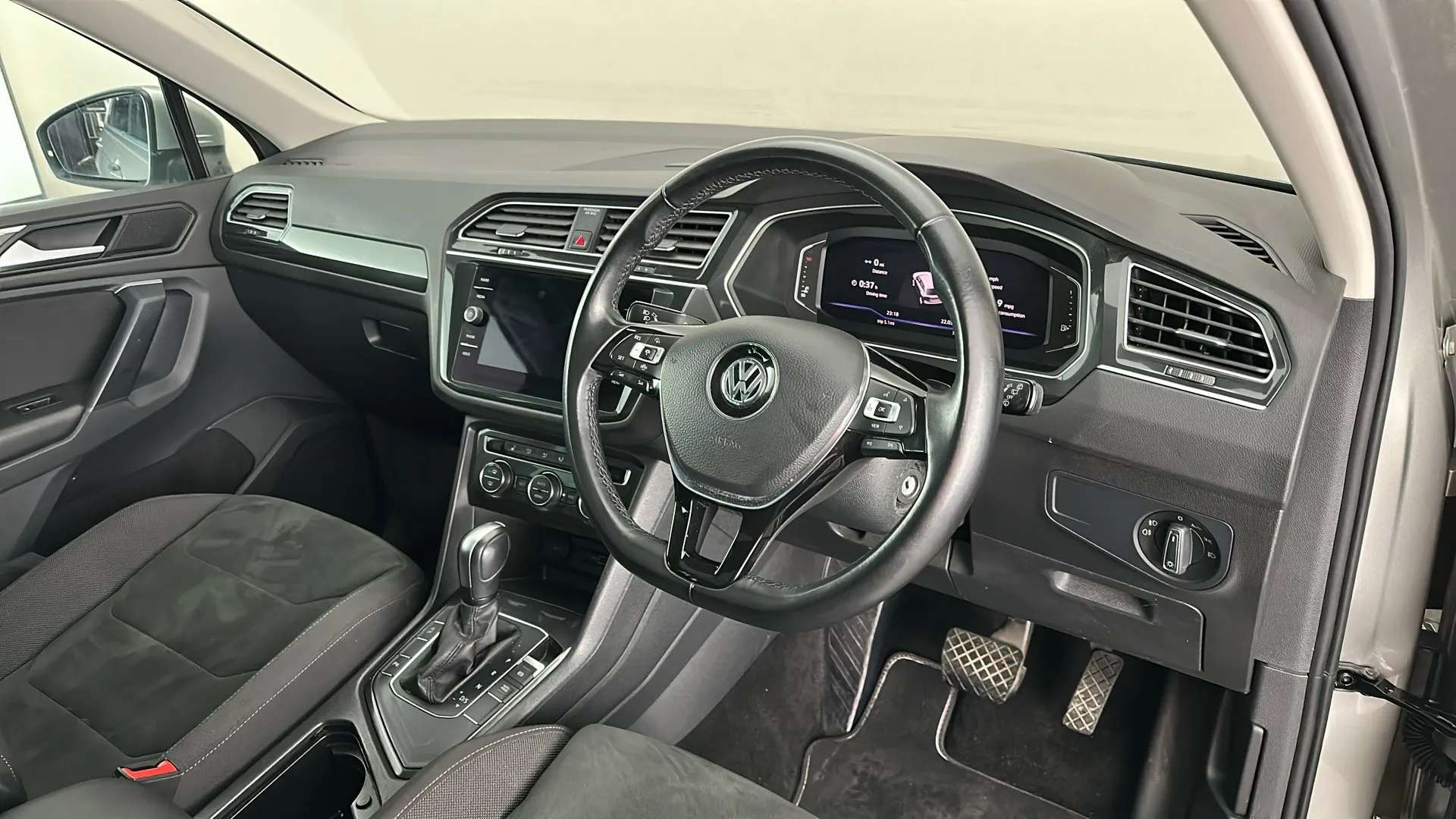 2019 VOLKSWAGEN TIGUAN 2019 VOLKSWAGEN TIGUAN