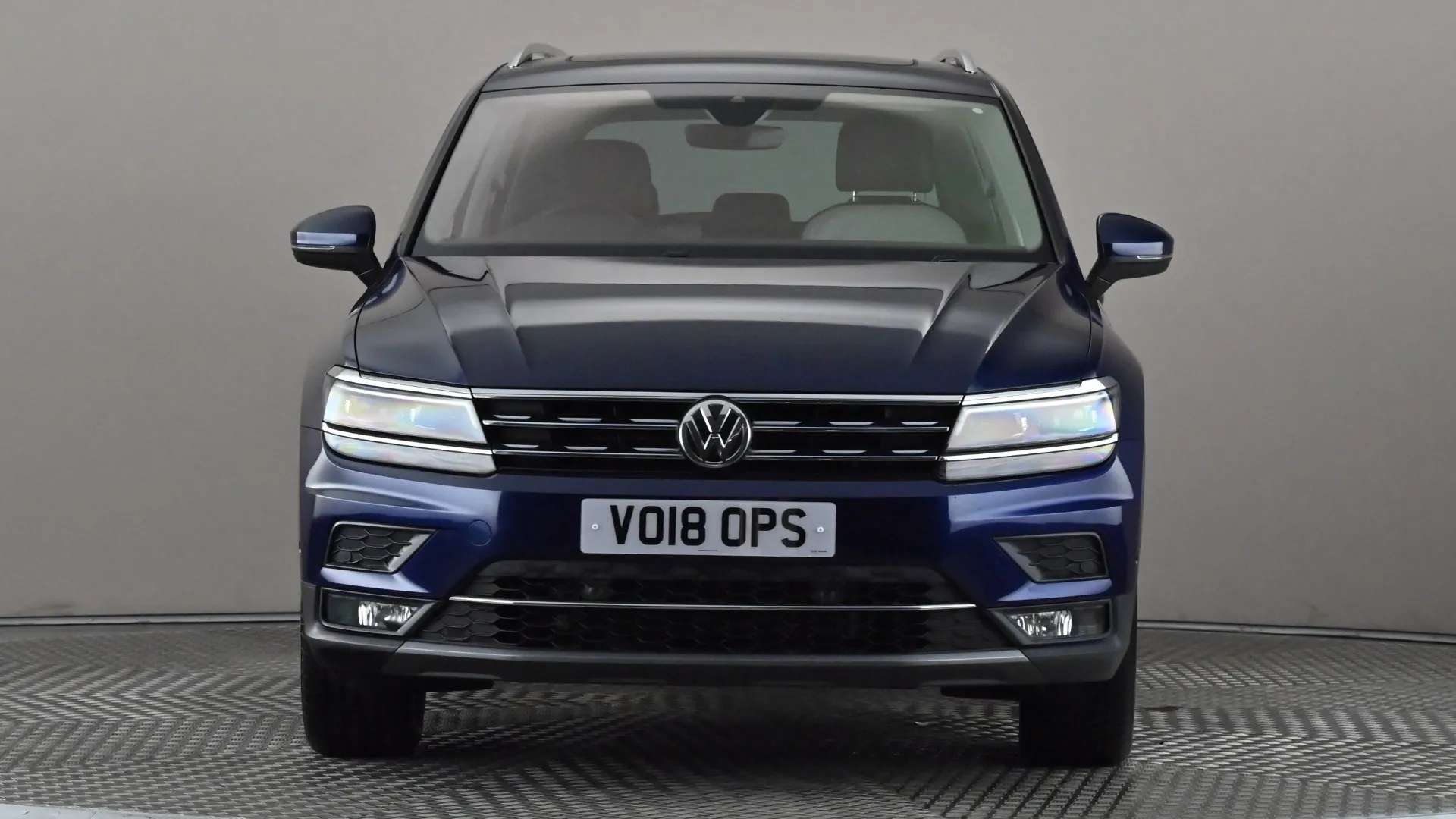 A 2018 VOLKSWAGEN TIGUAN 2.0 TSi 180 4Motion SEL DSG A 2018 VOLKSWAGEN TIGUAN 2.0 TSi 180 4Motion SEL DSG