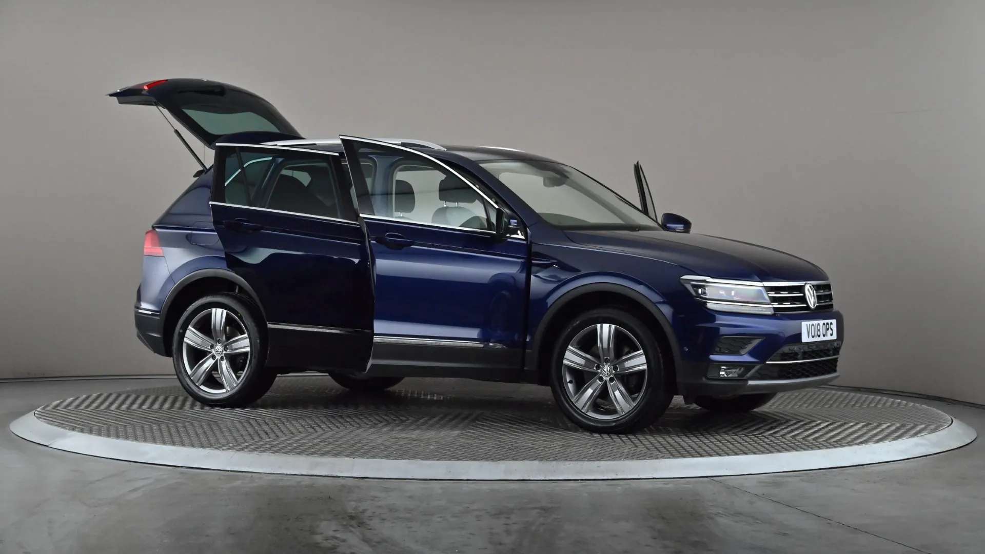 2018 VOLKSWAGEN TIGUAN 2018 VOLKSWAGEN TIGUAN