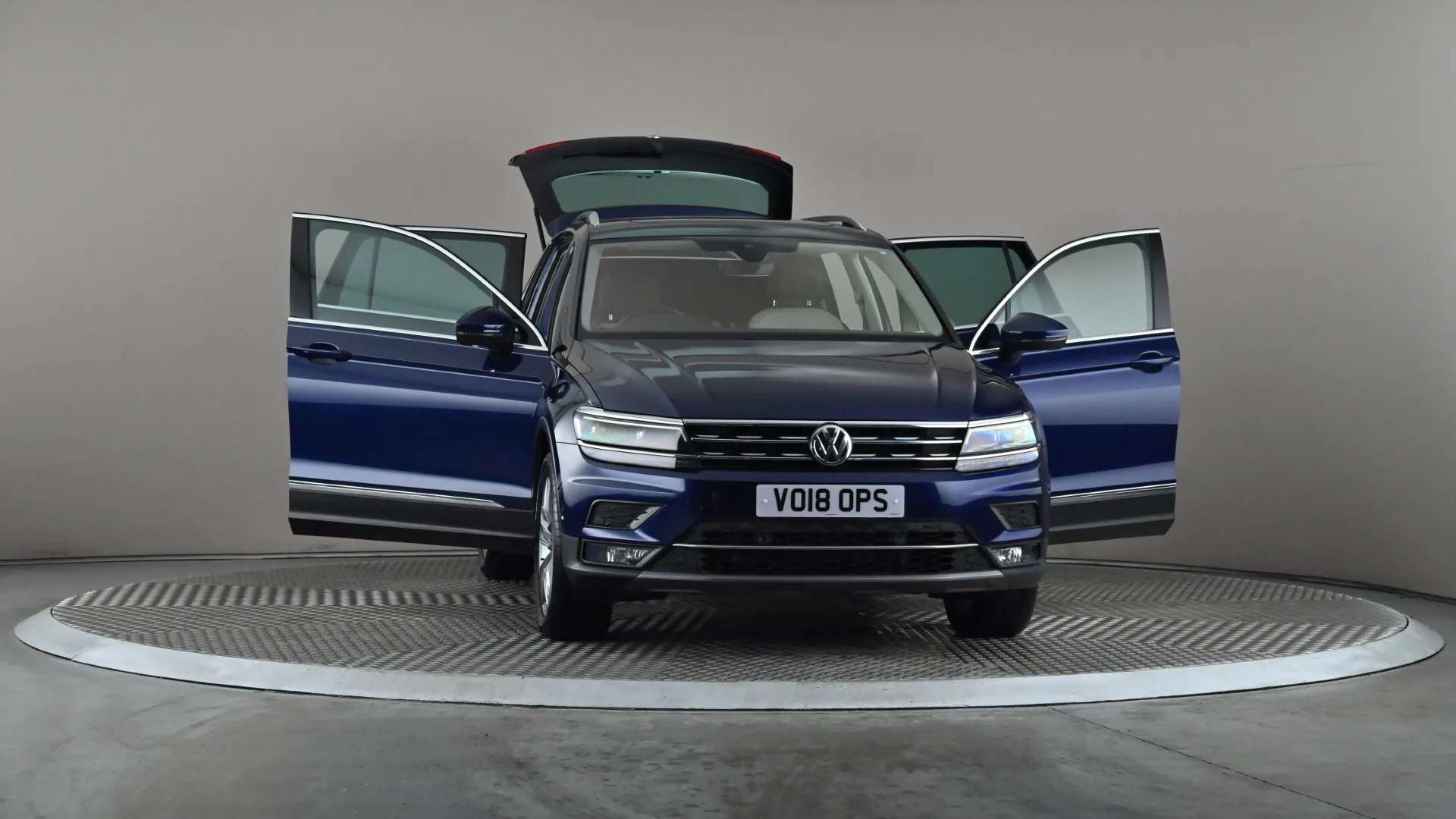 2018 VOLKSWAGEN TIGUAN 2018 VOLKSWAGEN TIGUAN