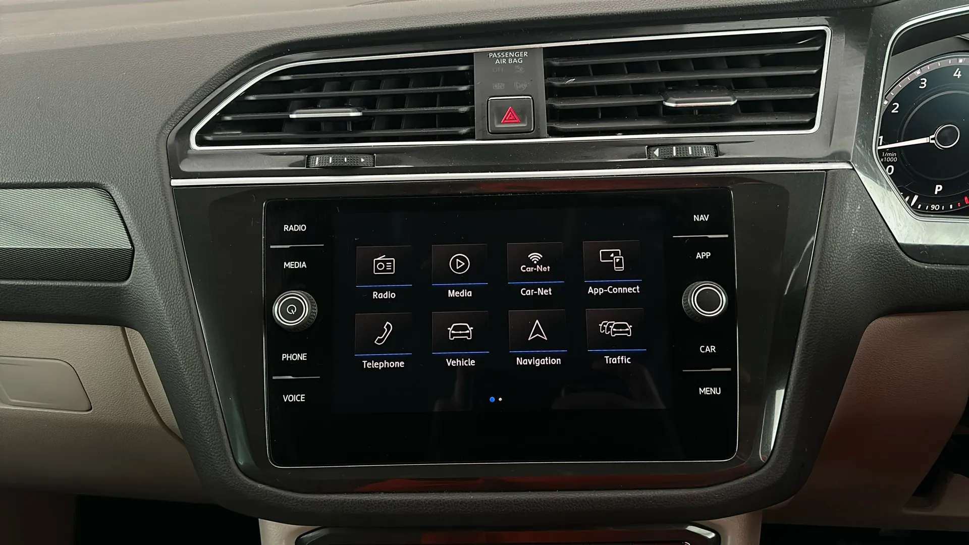 2018 VOLKSWAGEN TIGUAN 2018 VOLKSWAGEN TIGUAN