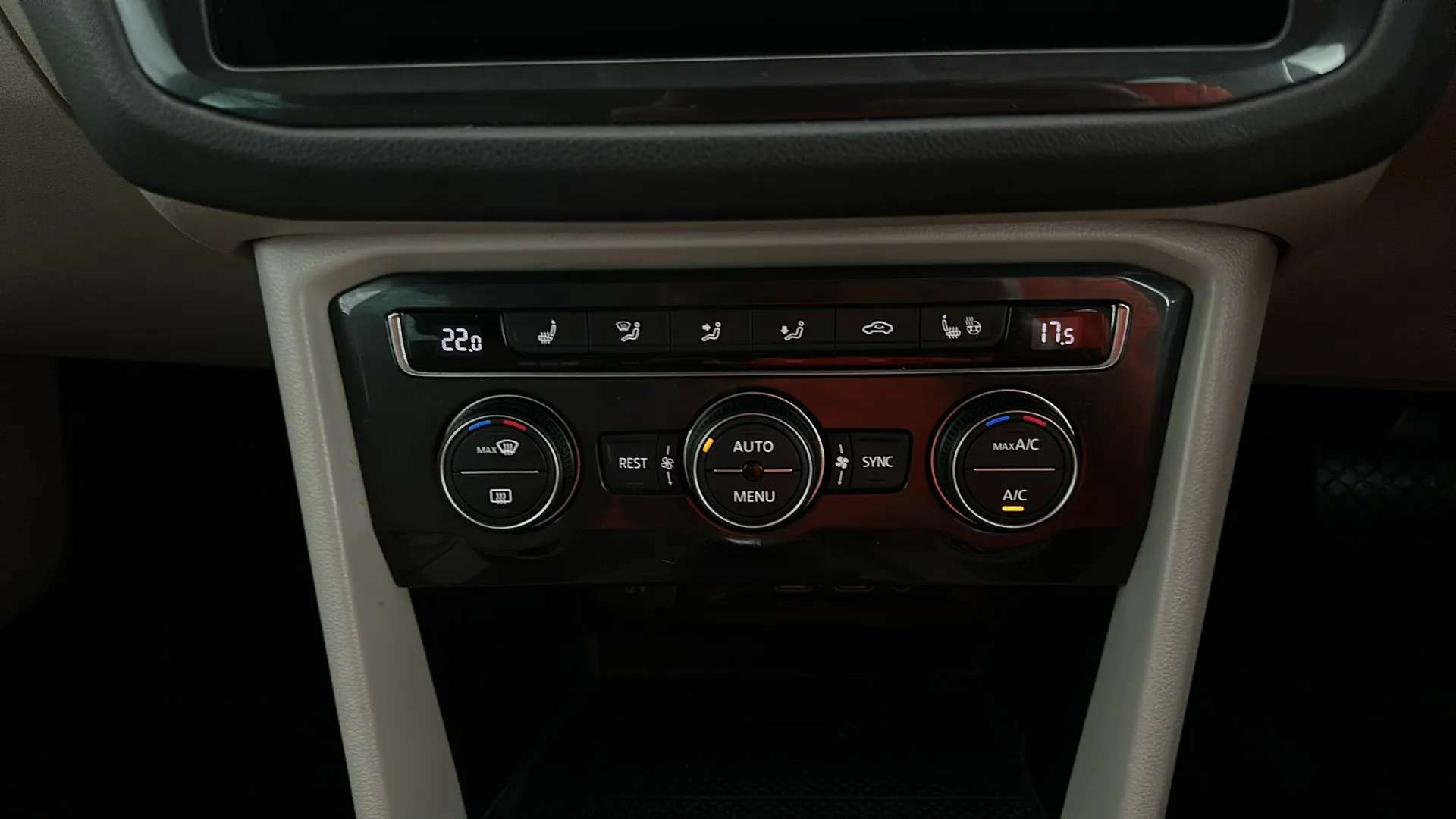 2018 VOLKSWAGEN TIGUAN 2018 VOLKSWAGEN TIGUAN