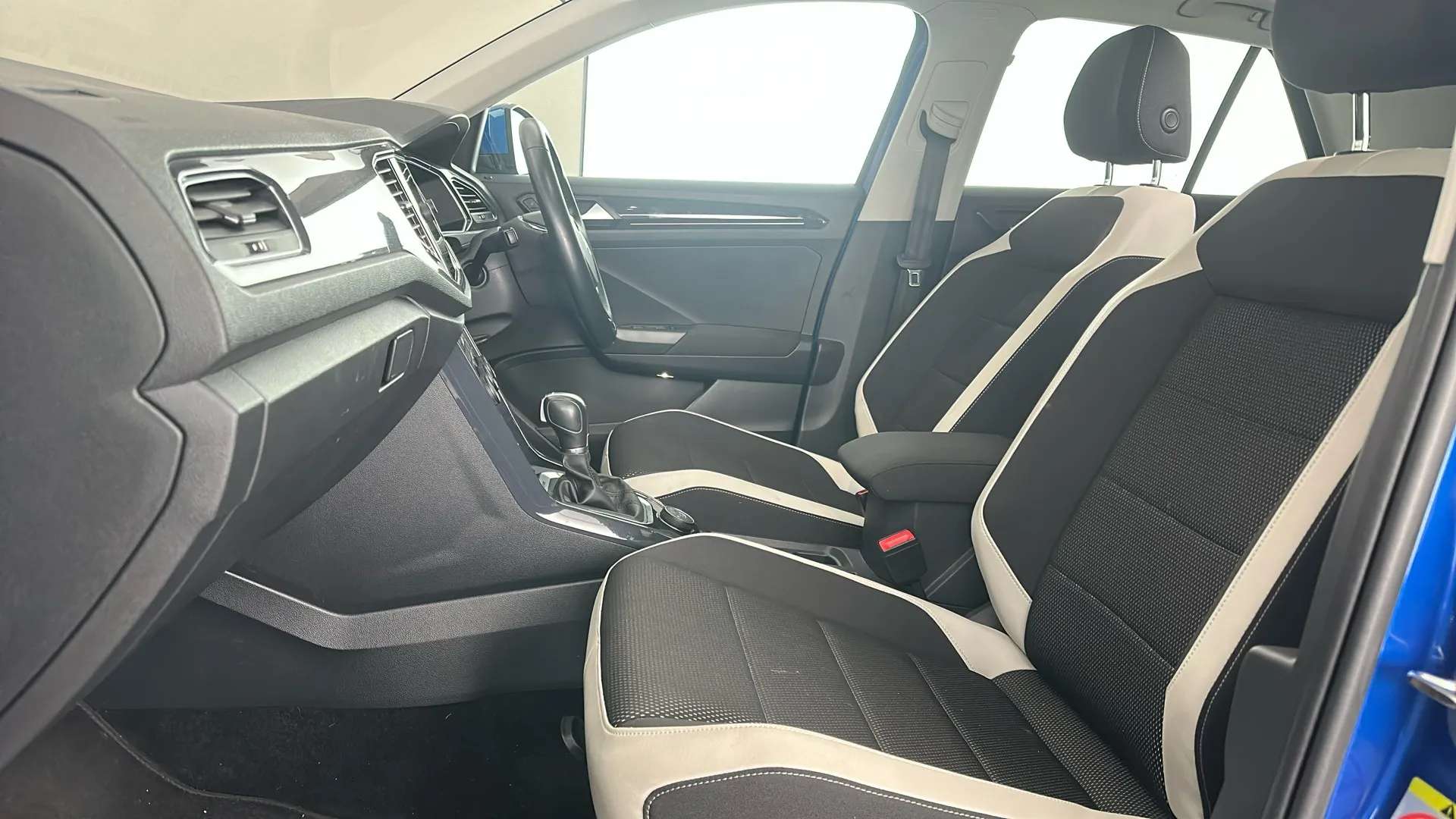 2018 VOLKSWAGEN T-ROC 2018 VOLKSWAGEN T-ROC