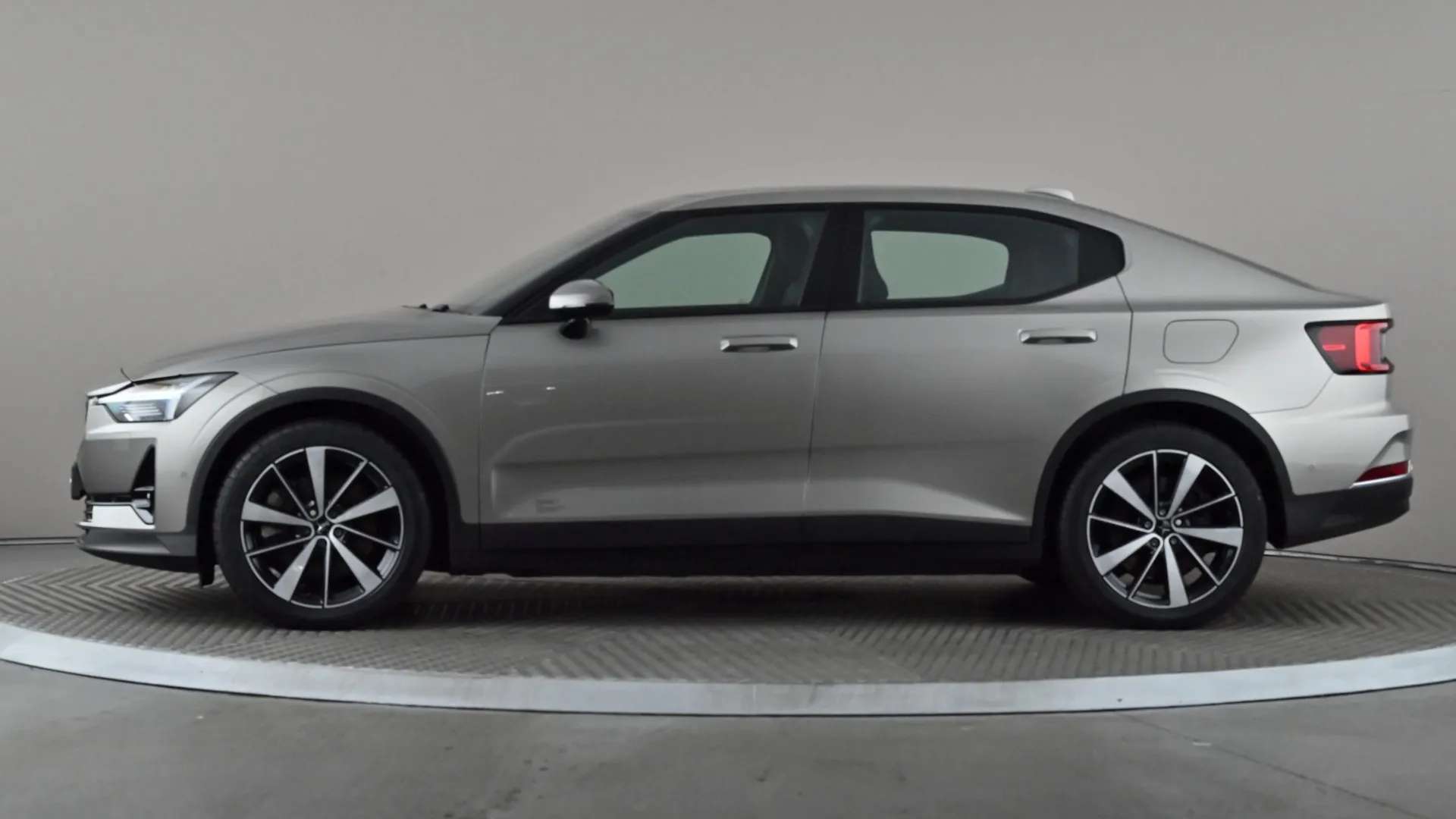 A 2021 POLESTAR 2 300kW Pilot Plus 78kWh Dual motor 4WD Auto A 2021 POLESTAR 2 300kW Pilot Plus 78kWh Dual motor 4WD Auto