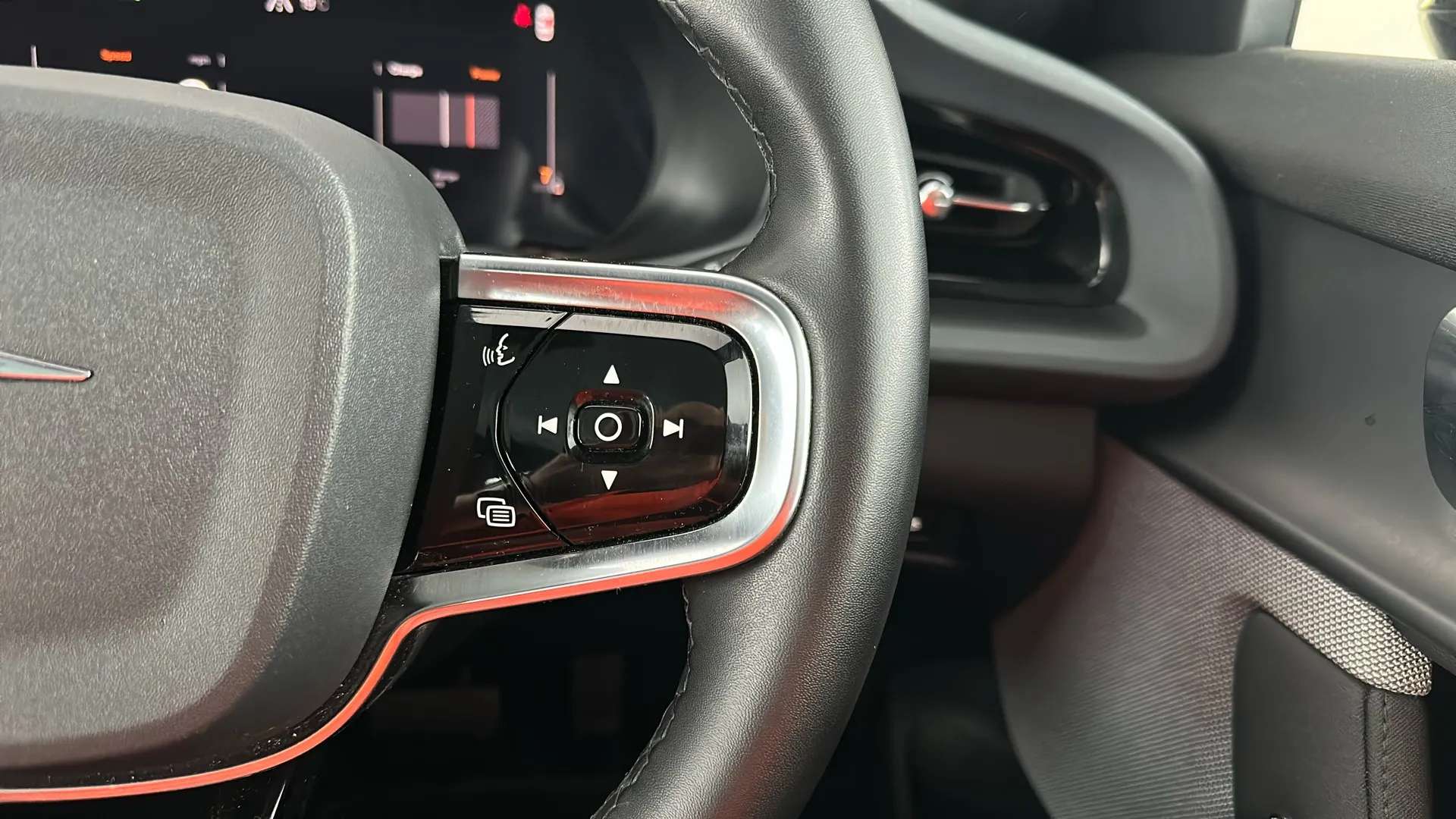 2021 POLESTAR 2 2021 POLESTAR 2