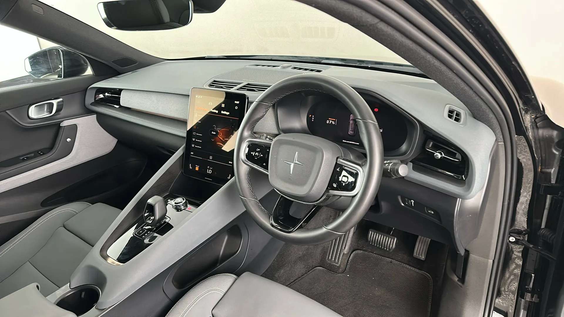 2021 POLESTAR 2 2021 POLESTAR 2