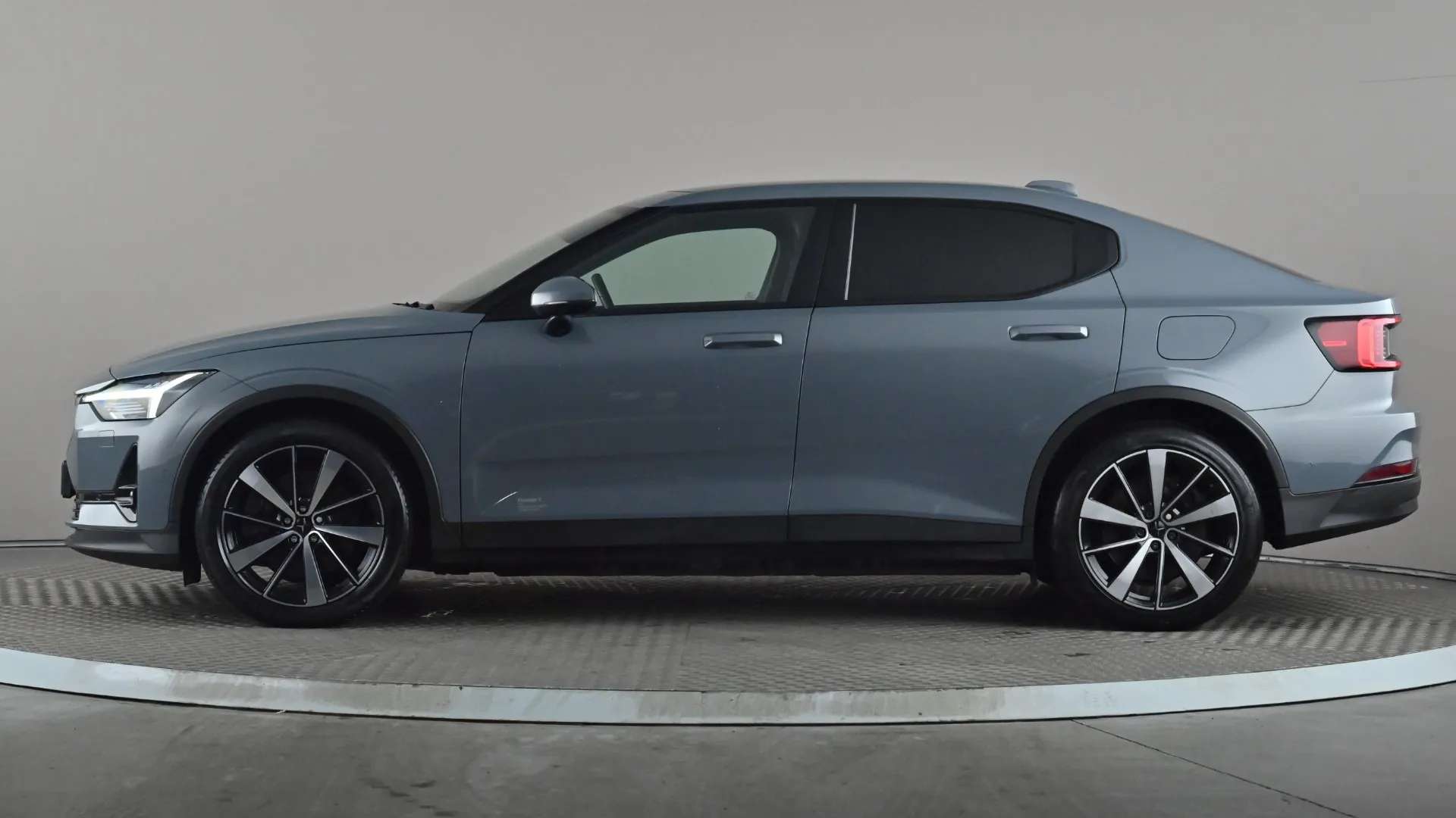 A 2021 POLESTAR 2 300kW Pilot Plus 78kWh Dual motor 4WD Auto A 2021 POLESTAR 2 300kW Pilot Plus 78kWh Dual motor 4WD Auto