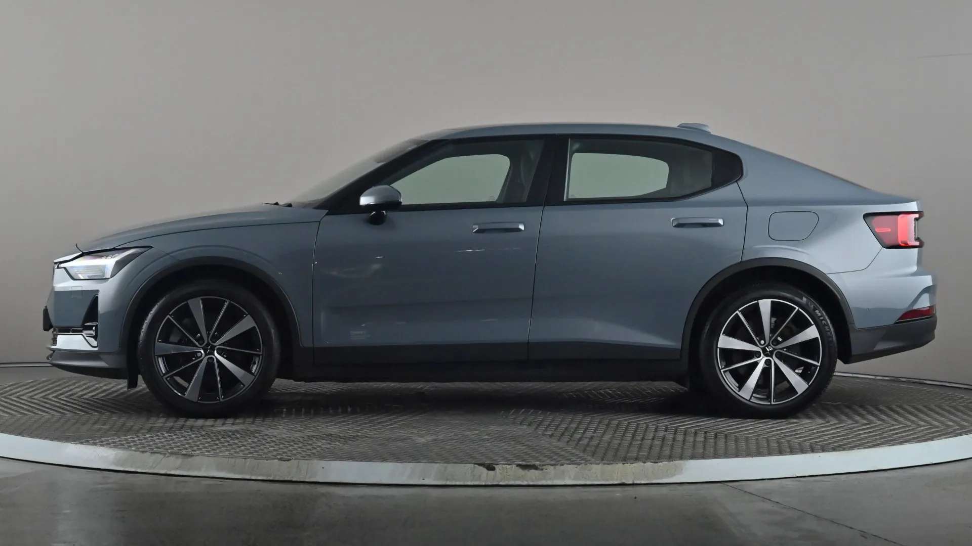 A 2020 POLESTAR 2 300kW Pilot Plus 78kWh Dual motor 4WD Auto A 2020 POLESTAR 2 300kW Pilot Plus 78kWh Dual motor 4WD Auto