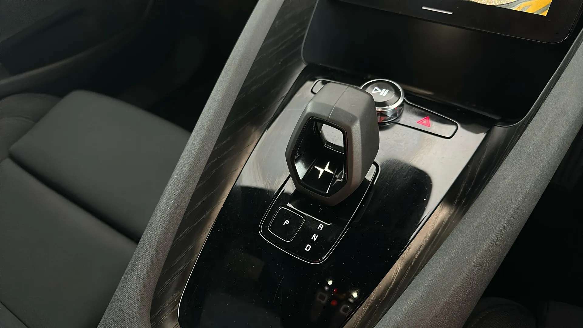 2020 POLESTAR 2 2020 POLESTAR 2