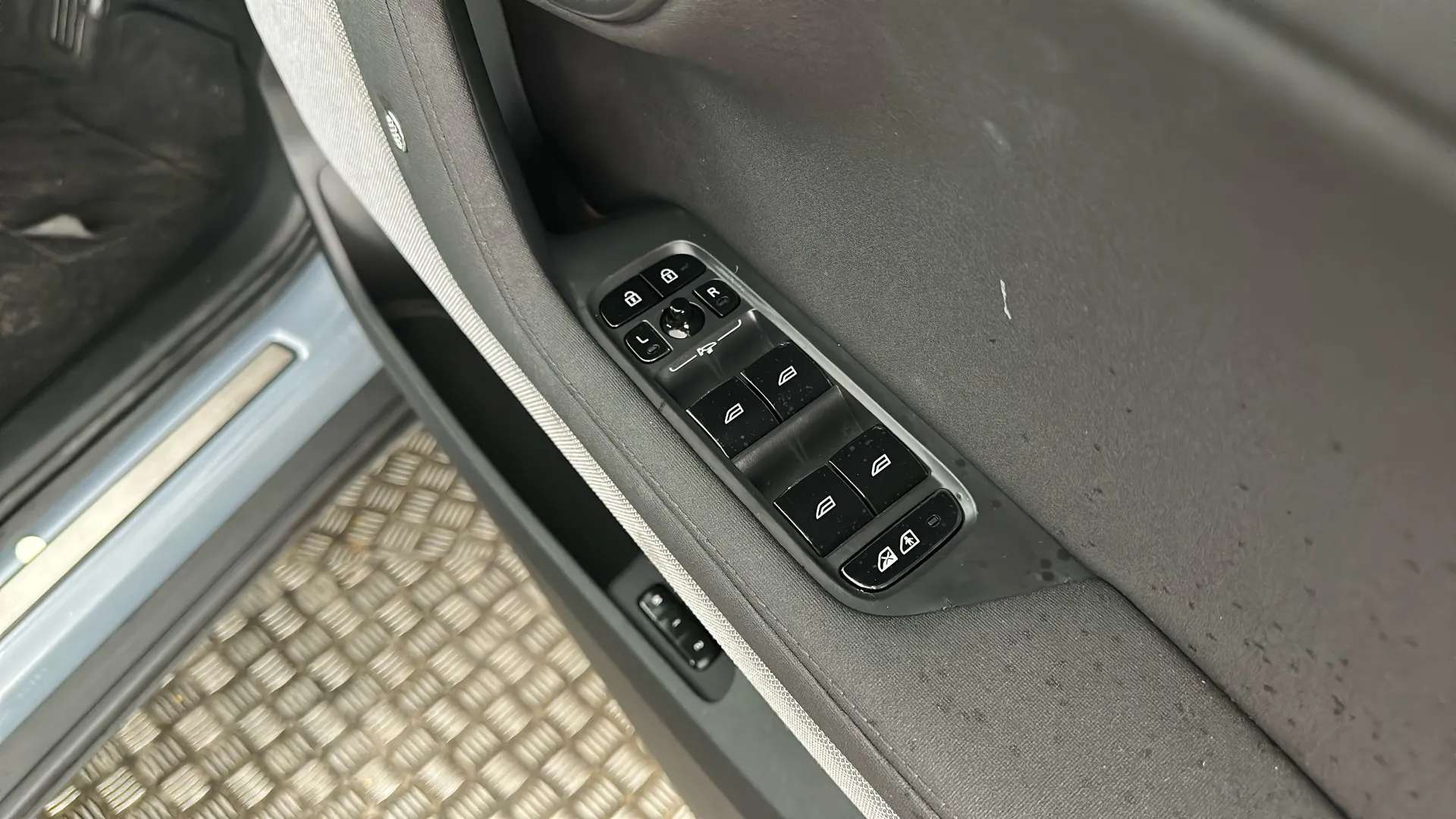 2020 POLESTAR 2 2020 POLESTAR 2