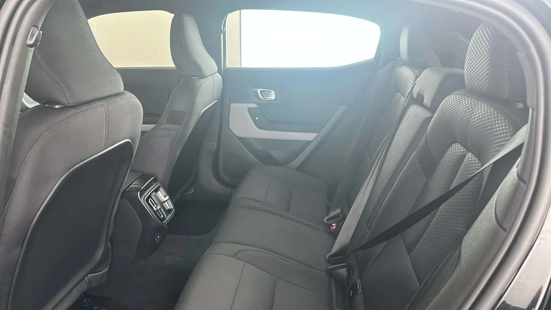 2022 POLESTAR 2 2022 POLESTAR 2