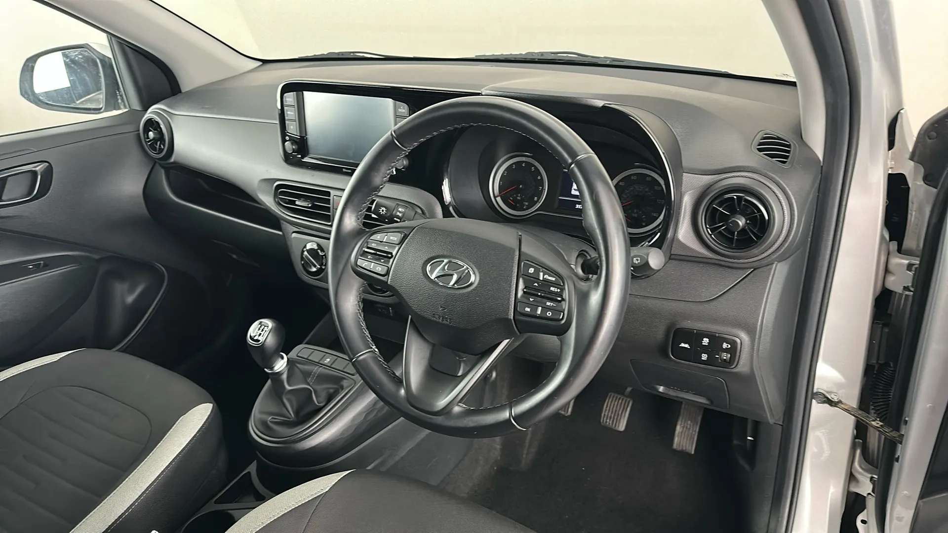2022 HYUNDAI I10 2022 HYUNDAI I10