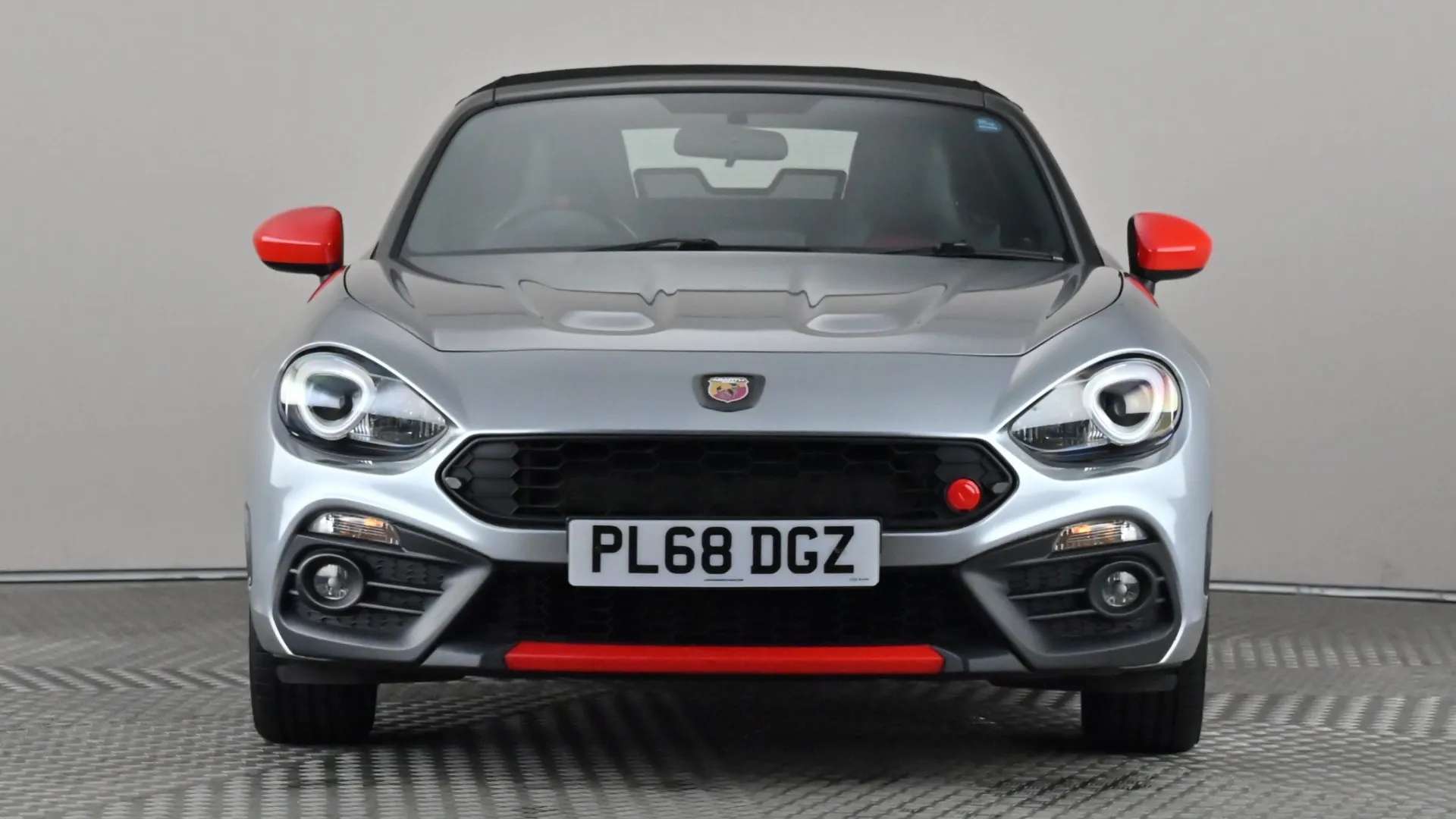 A 2018 ABARTH 124 SPIDER 1.4 T MultiAir Auto A 2018 ABARTH 124 SPIDER 1.4 T MultiAir Auto