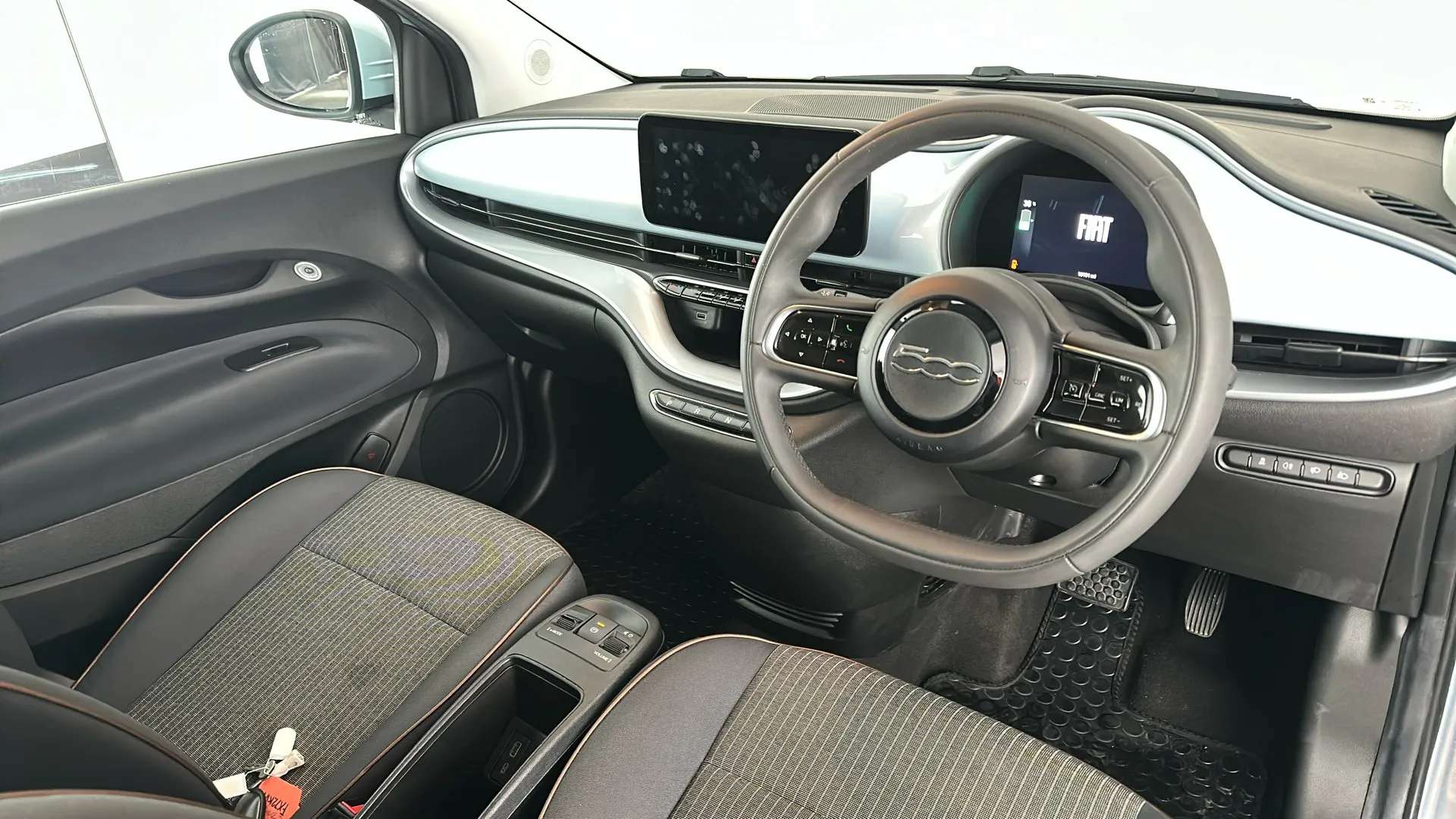 2022 FIAT 500 2022 FIAT 500