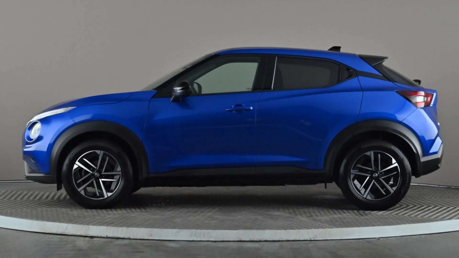 A 2024 NISSAN JUKE 1.0 DiG-T N-Connecta DCT A 2024 NISSAN JUKE 1.0 DiG-T N-Connecta DCT