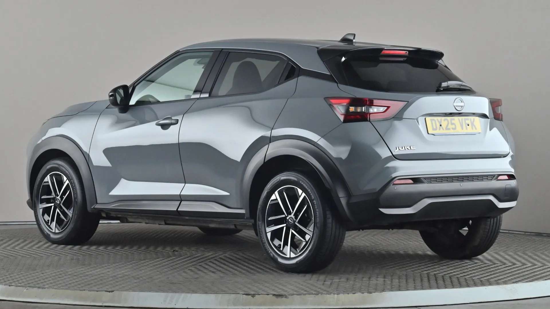 A 2025 NISSAN JUKE 1.0 DiG-T N-Connecta DCT A 2025 NISSAN JUKE 1.0 DiG-T N-Connecta DCT