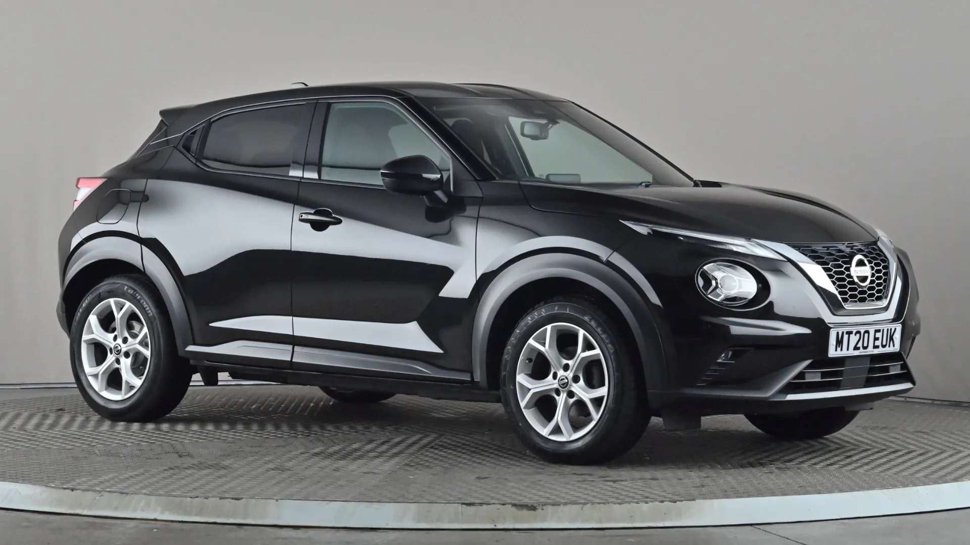 A 2020 NISSAN JUKE 1.0 DiG-T N-Connecta DCT A 2020 NISSAN JUKE 1.0 DiG-T N-Connecta DCT