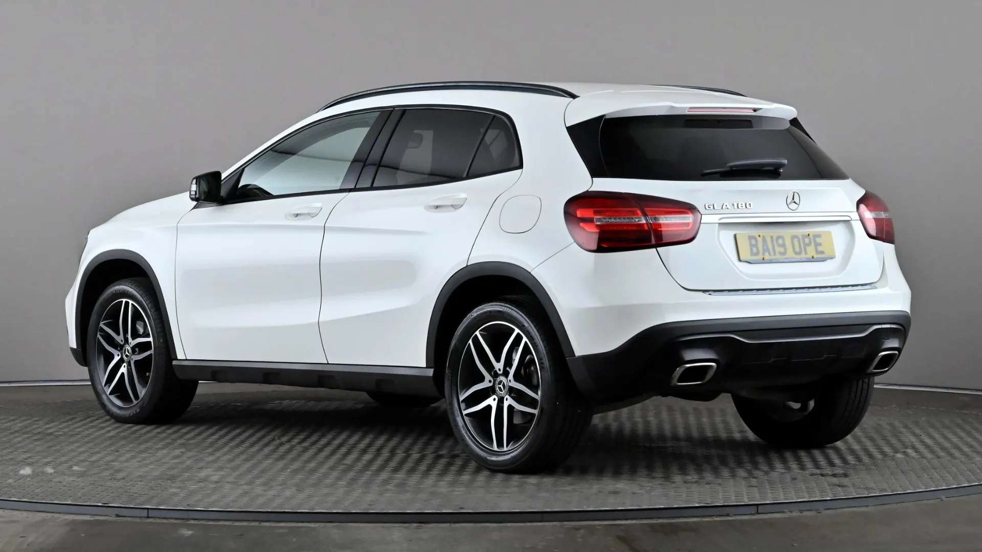 A 2019 MERCEDES-BENZ GLA GLA 180 Urban Edition Auto A 2019 MERCEDES-BENZ GLA GLA 180 Urban Edition Auto