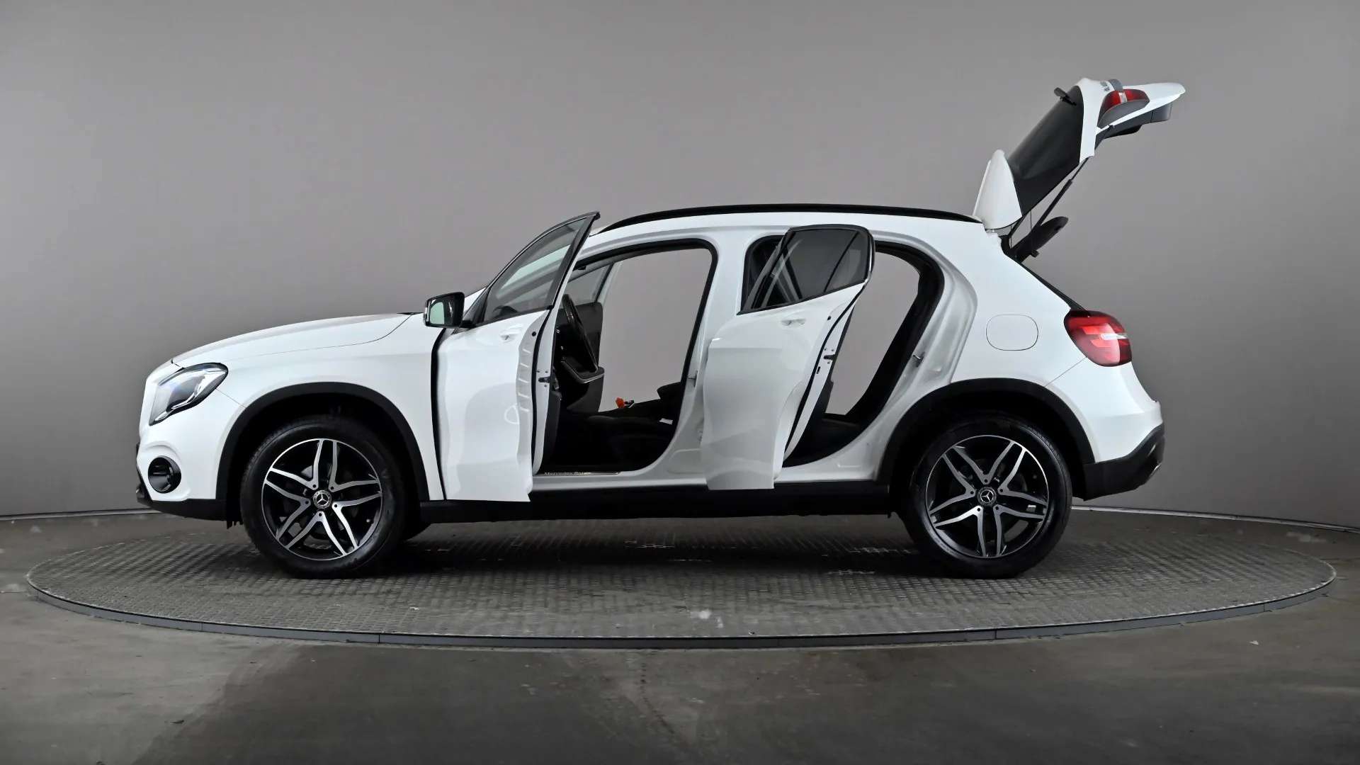 2019 MERCEDES-BENZ GLA 2019 MERCEDES-BENZ GLA