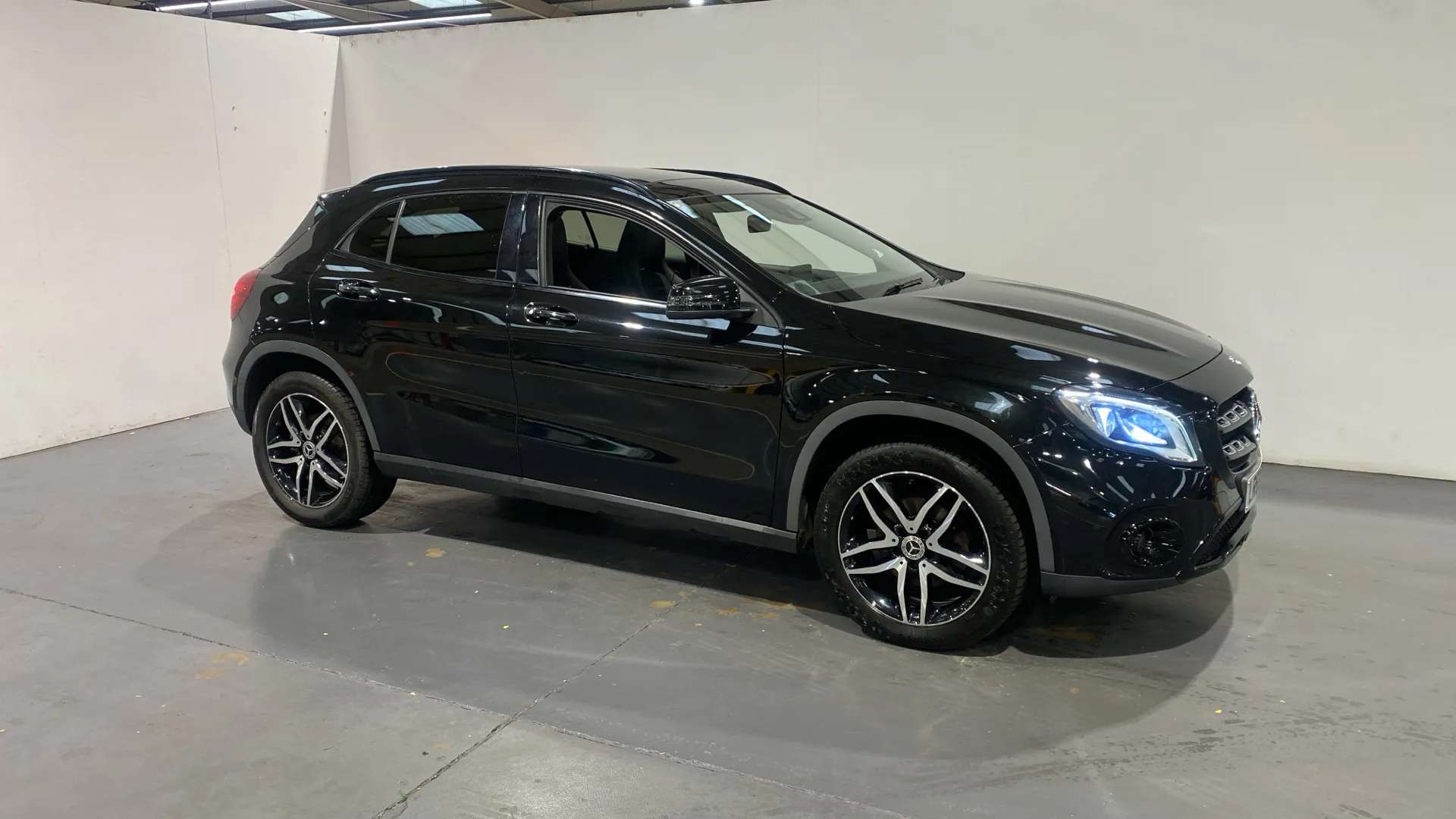 A 2019 MERCEDES-BENZ GLA GLA 180 Urban Edition Auto A 2019 MERCEDES-BENZ GLA GLA 180 Urban Edition Auto