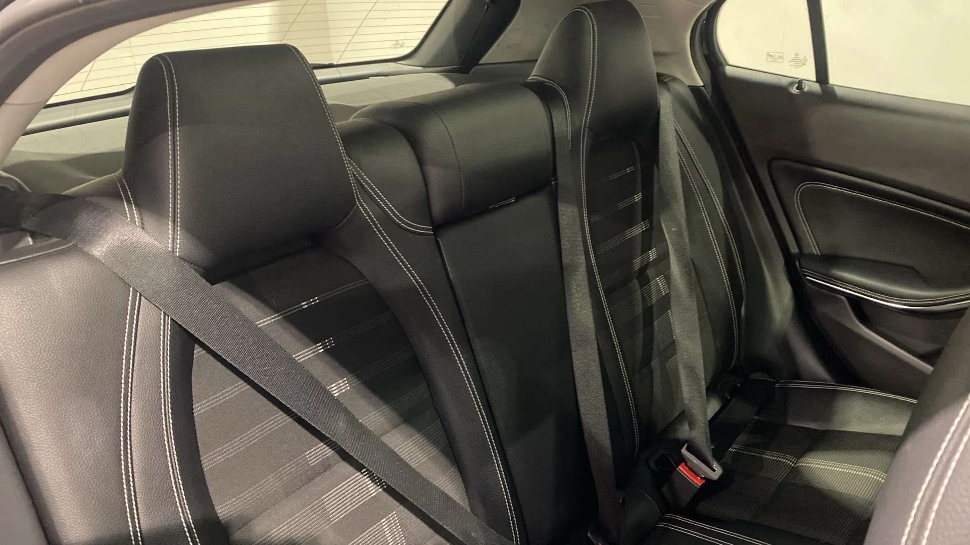 A 2019 MERCEDES-BENZ GLA GLA 180 Urban Edition Auto A 2019 MERCEDES-BENZ GLA GLA 180 Urban Edition Auto