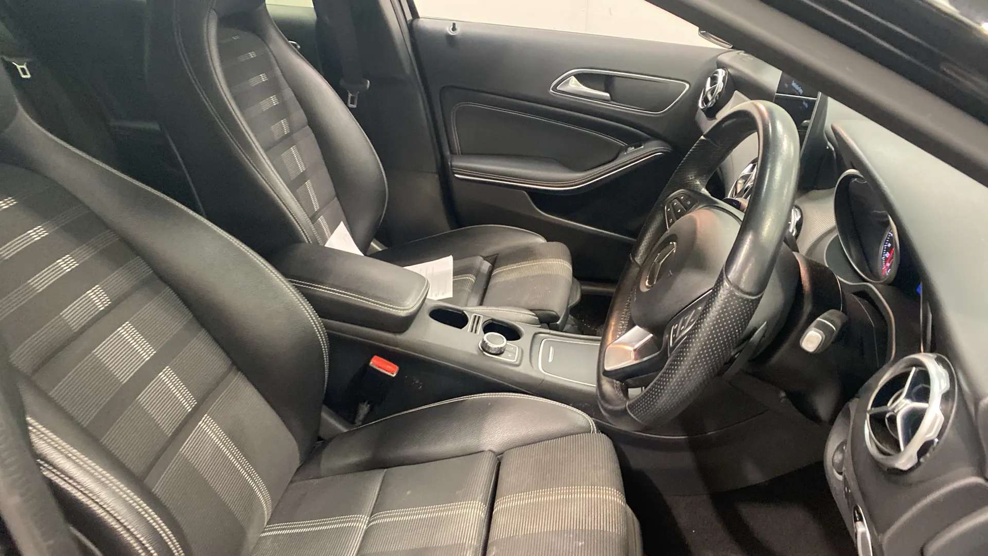 A 2019 MERCEDES-BENZ GLA GLA 180 Urban Edition Auto A 2019 MERCEDES-BENZ GLA GLA 180 Urban Edition Auto