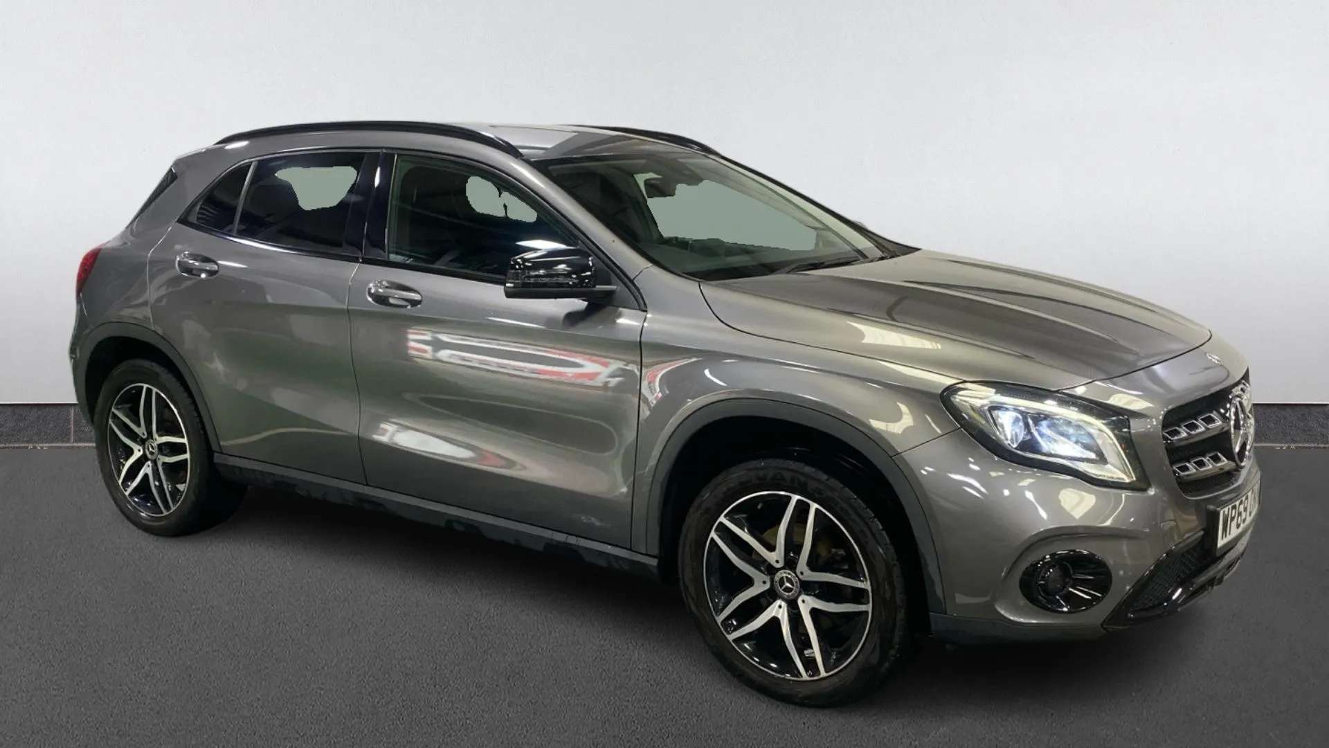 A 2020 MERCEDES-BENZ GLA GLA 180 Urban Edition Auto A 2020 MERCEDES-BENZ GLA GLA 180 Urban Edition Auto
