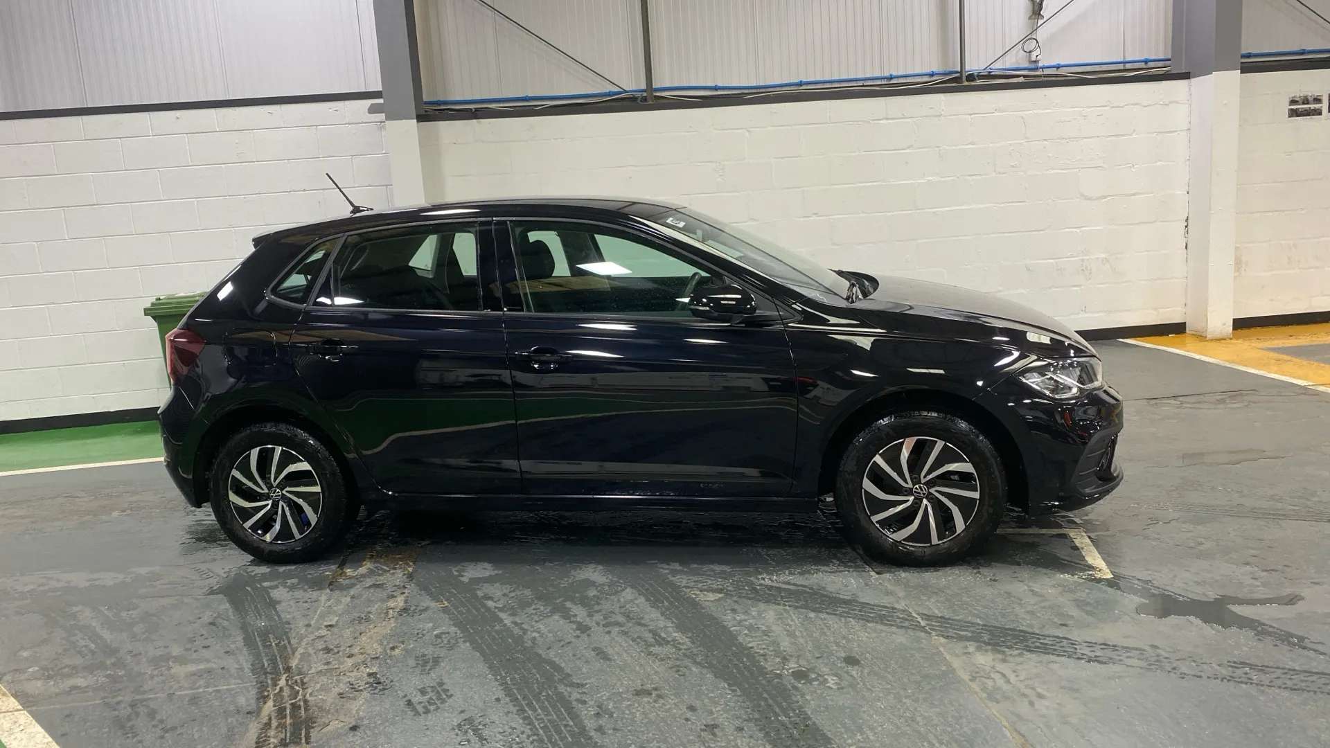 A 2025 VOLKSWAGEN POLO 1.0 Life A 2025 VOLKSWAGEN POLO 1.0 Life