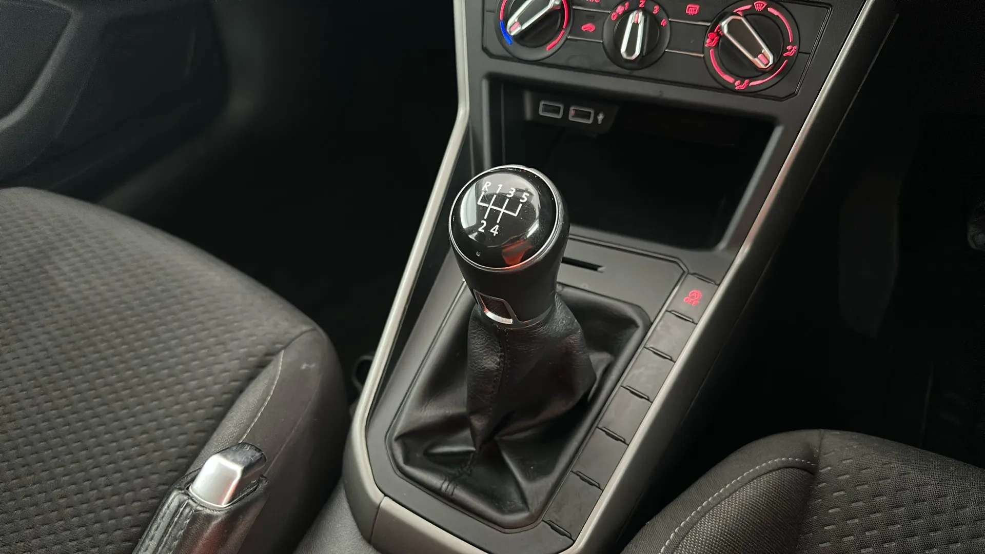 2018 VOLKSWAGEN POLO 2018 VOLKSWAGEN POLO