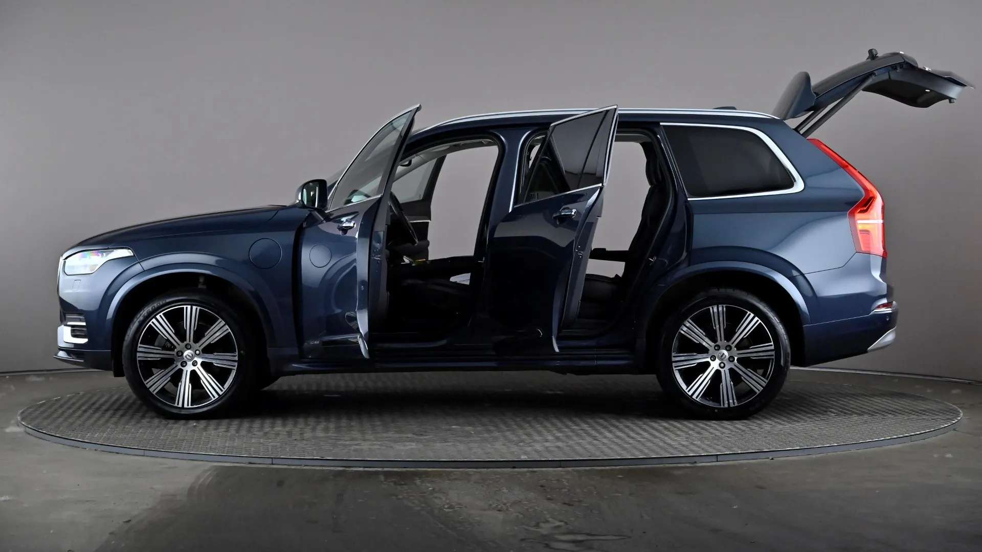 2022 VOLVO XC90 2022 VOLVO XC90