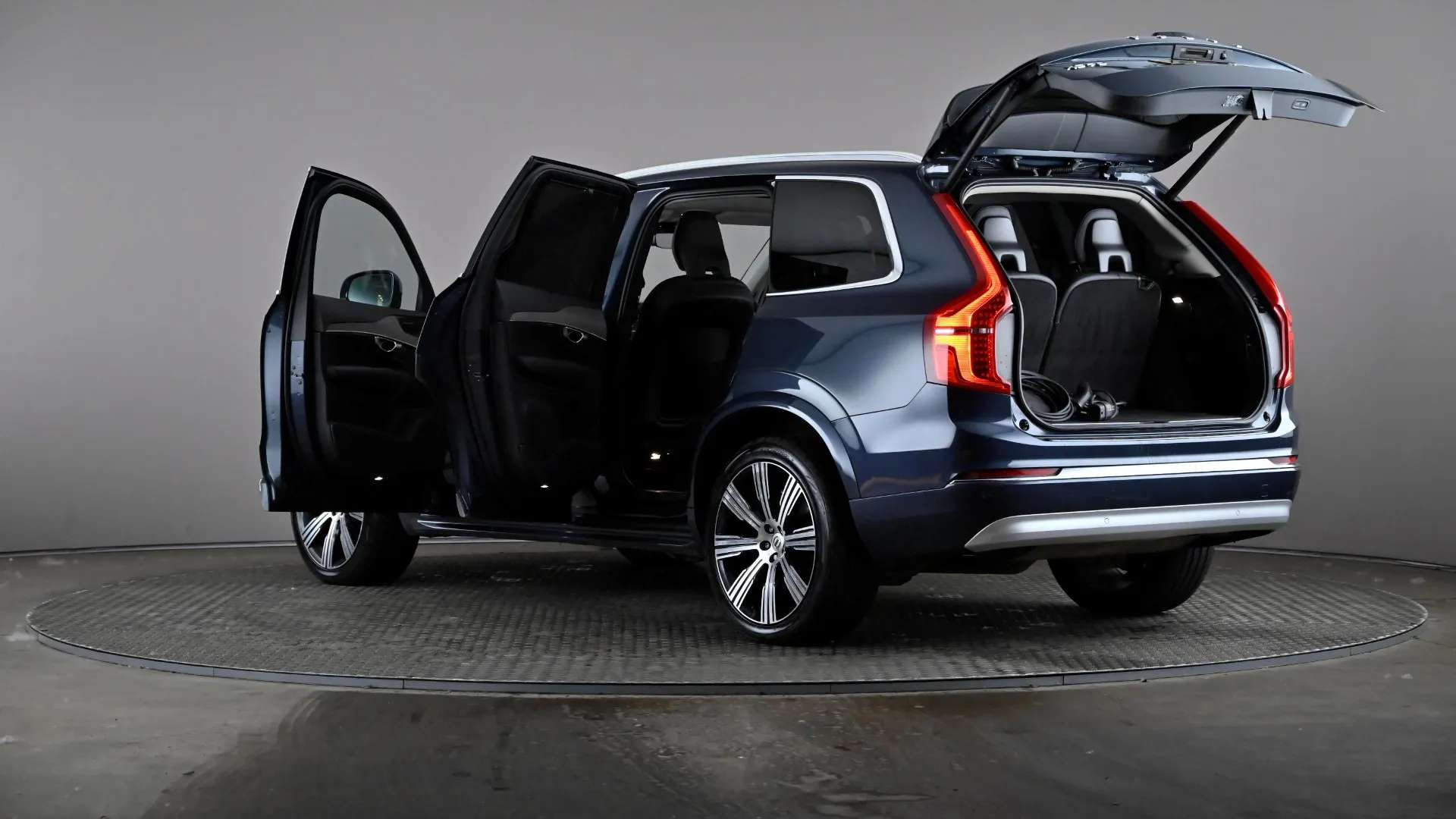 2022 VOLVO XC90 2022 VOLVO XC90