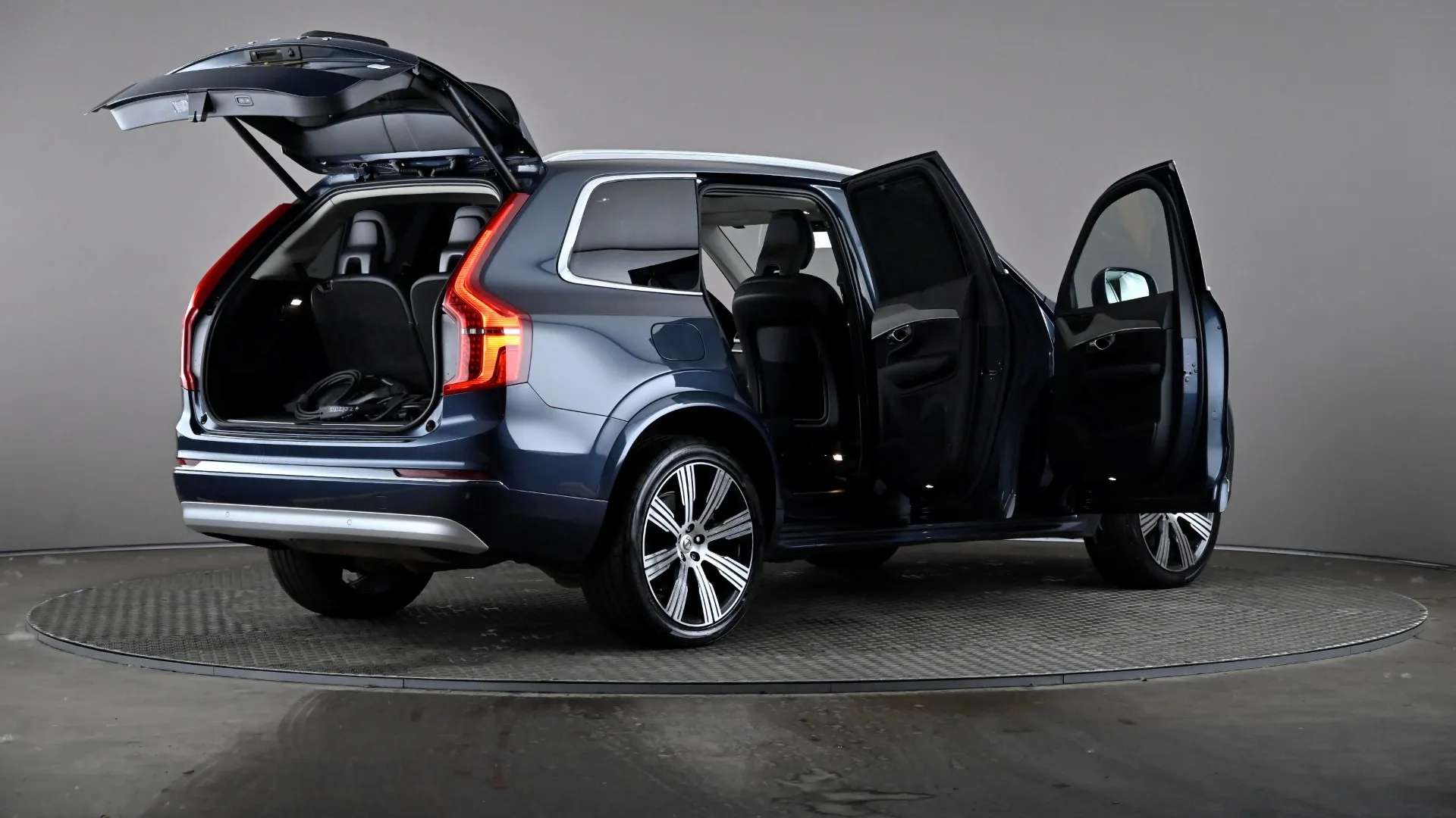 2022 VOLVO XC90 2022 VOLVO XC90