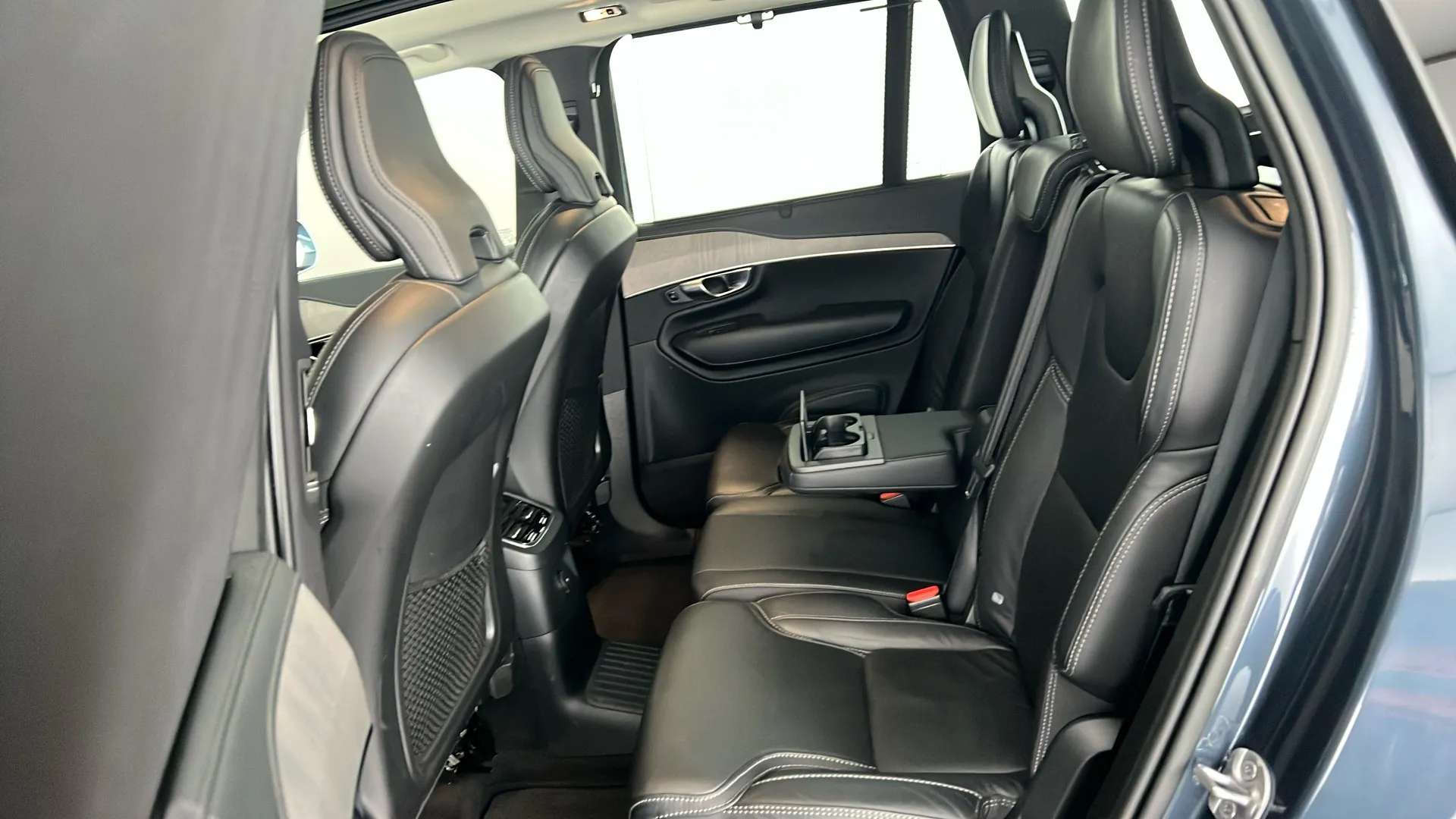 2022 VOLVO XC90 2022 VOLVO XC90