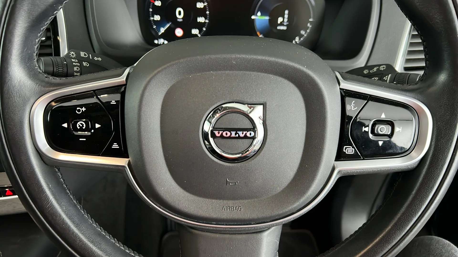2022 VOLVO XC90 2022 VOLVO XC90