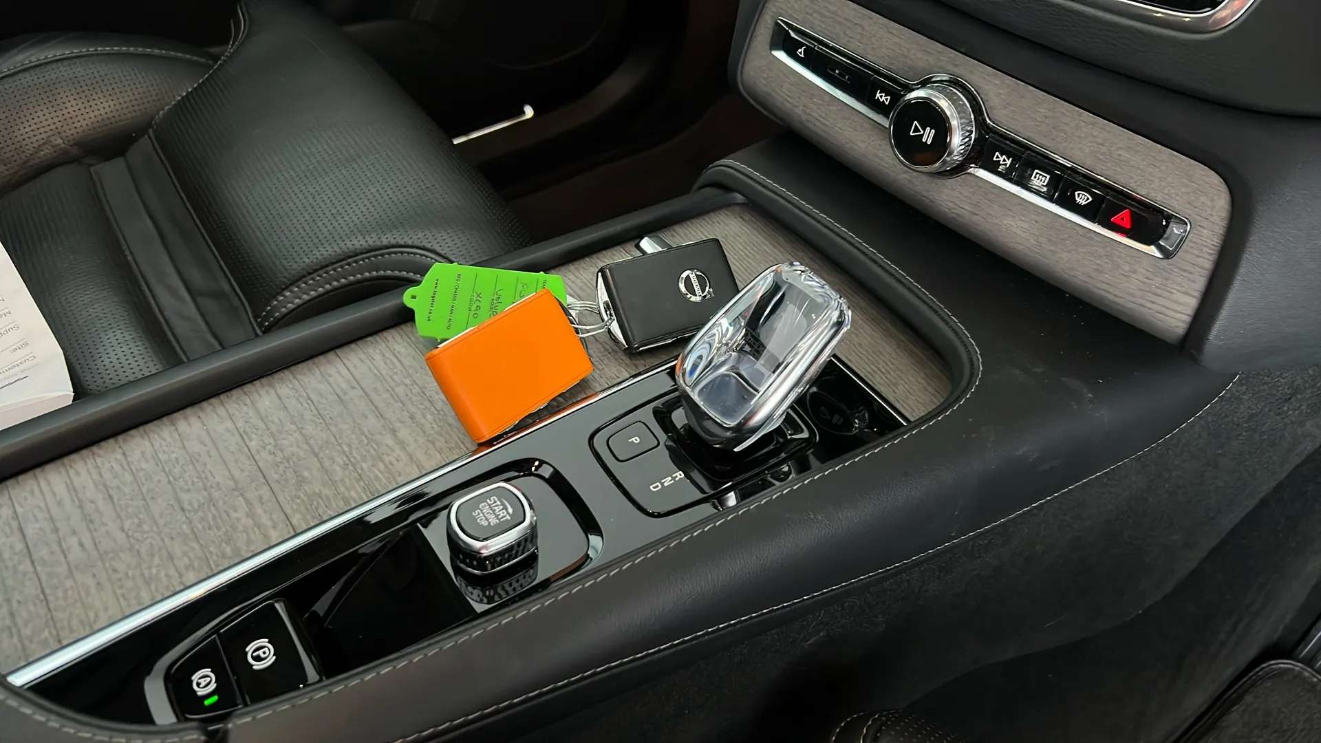 2022 VOLVO XC90 2022 VOLVO XC90