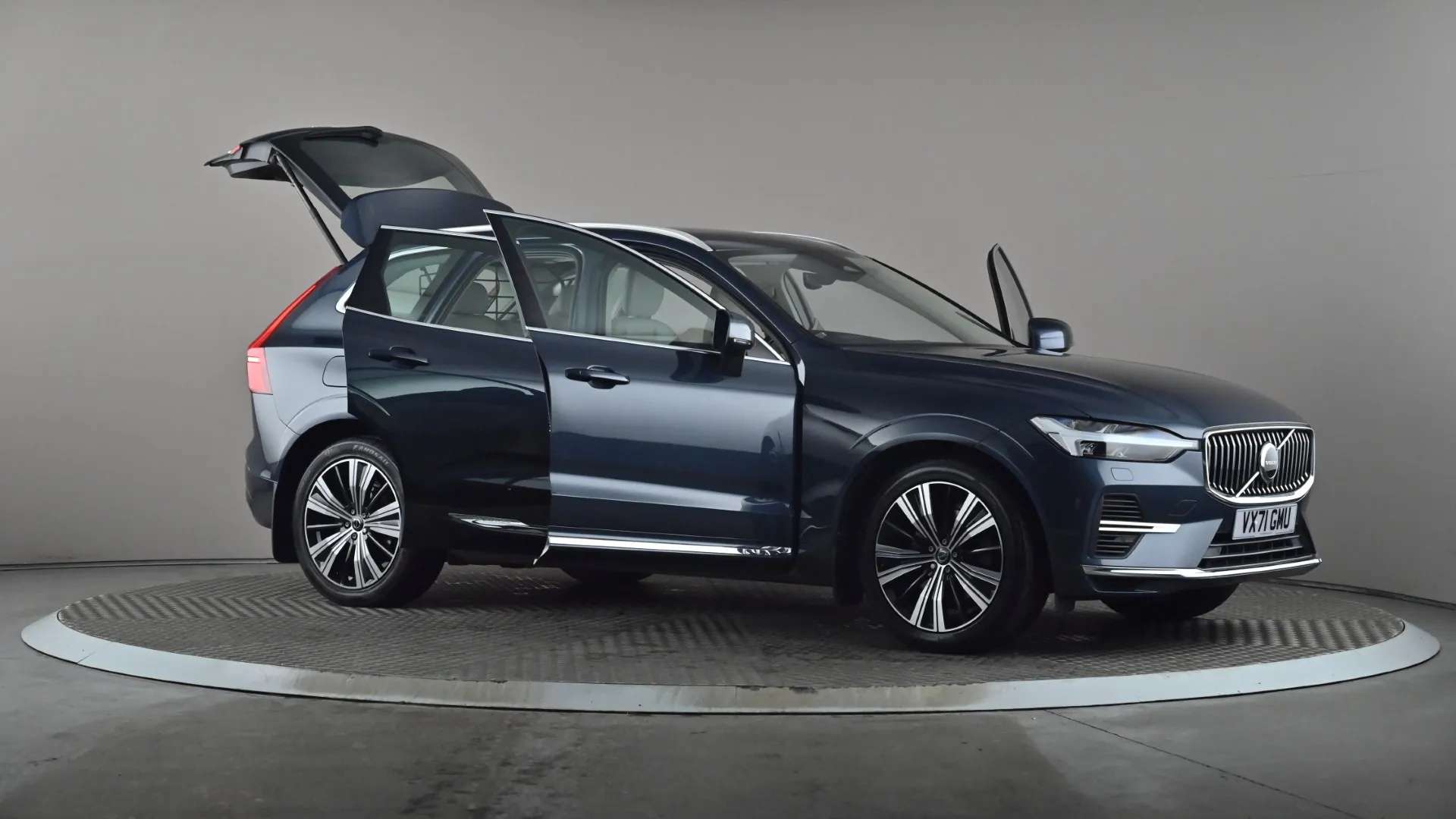 2021 VOLVO XC60 2021 VOLVO XC60