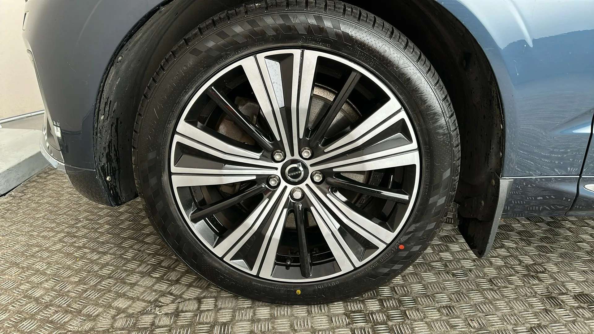 2021 VOLVO XC60 2021 VOLVO XC60