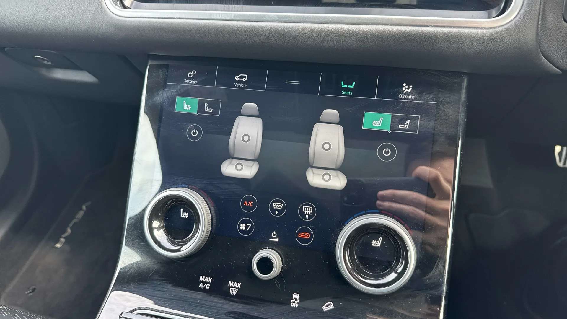 2020 LAND ROVER RANGE ROVER VELAR 2020 LAND ROVER RANGE ROVER VELAR